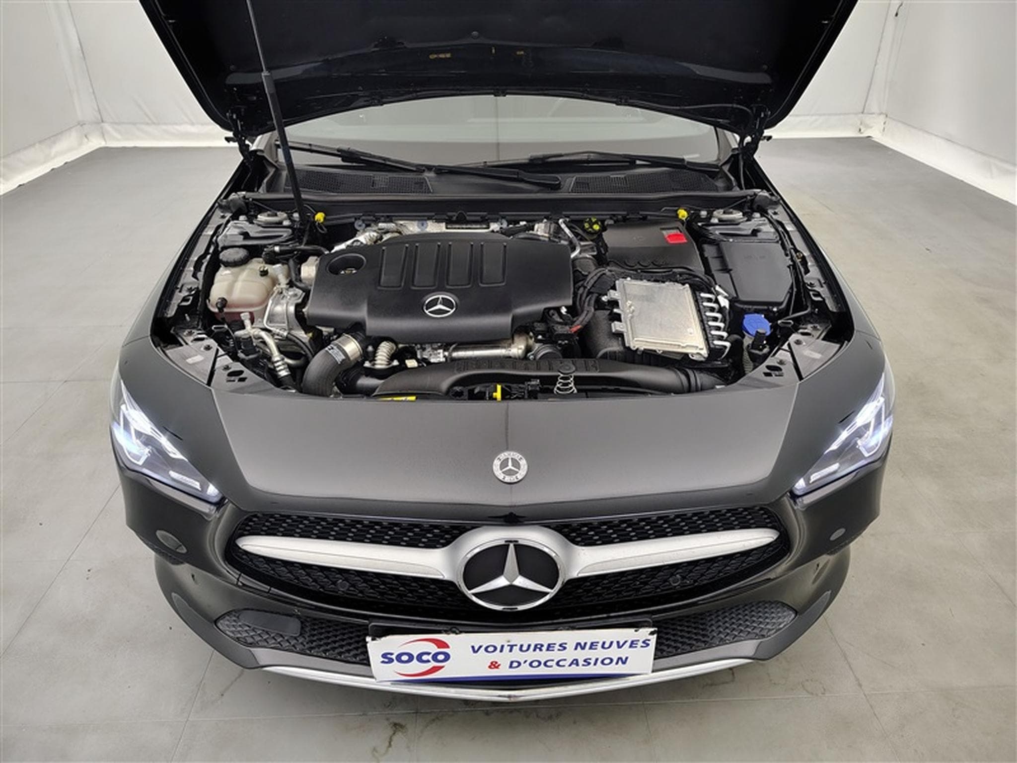 Mercedes CLA 180 d Autom. Luxury Line NAVI / FULL LED / S-CUIR / PANO (2023) - Photo 21
