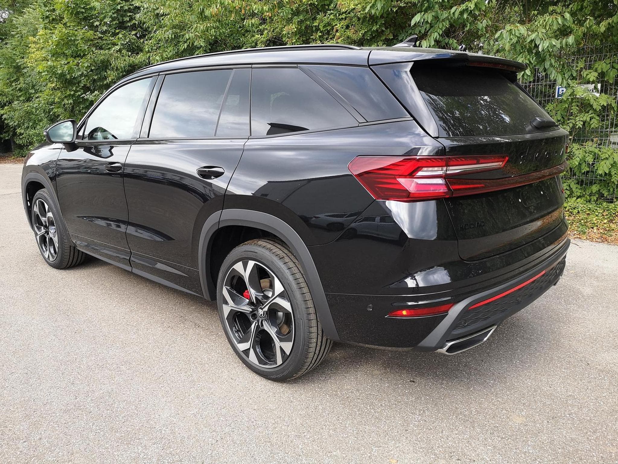 Skoda Kodiaq 2.0 TSI 195 kW 4x4 RS (2026) - Photo 2