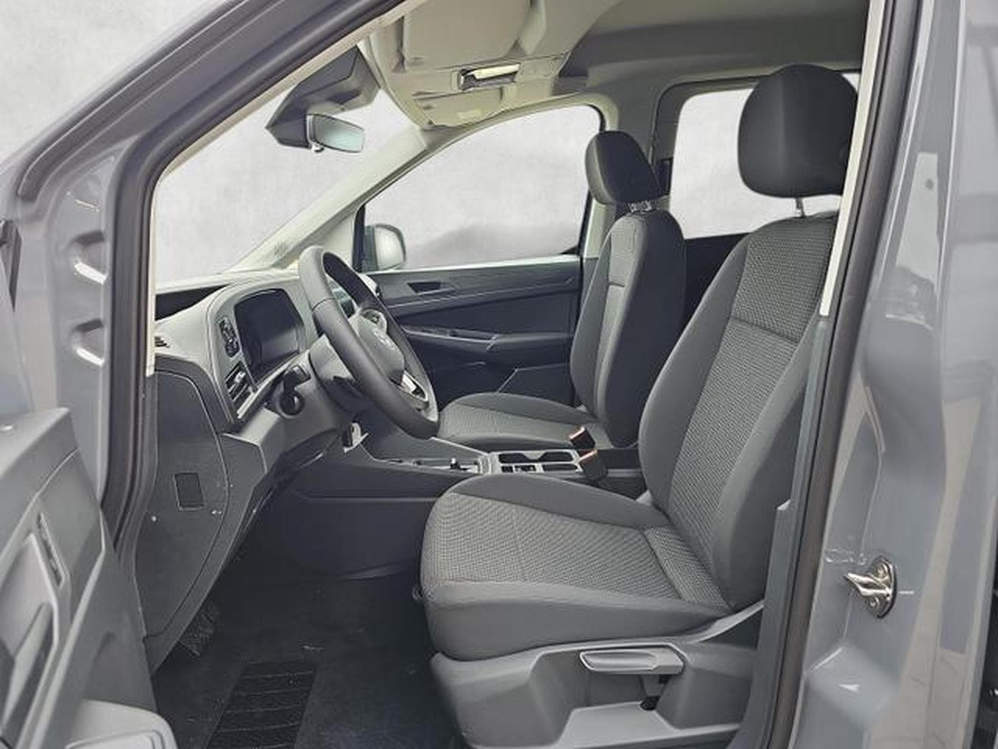 VW Caddy Basis (2026) - Photo 9