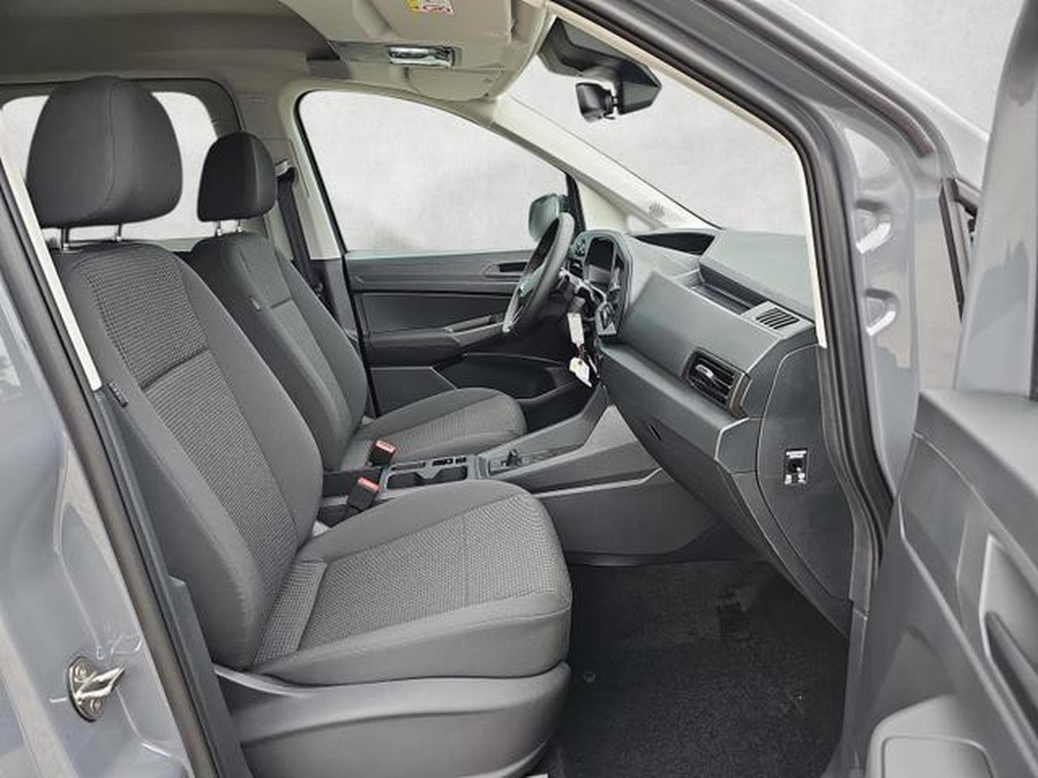 VW Caddy Basis (2026) - Photo 10