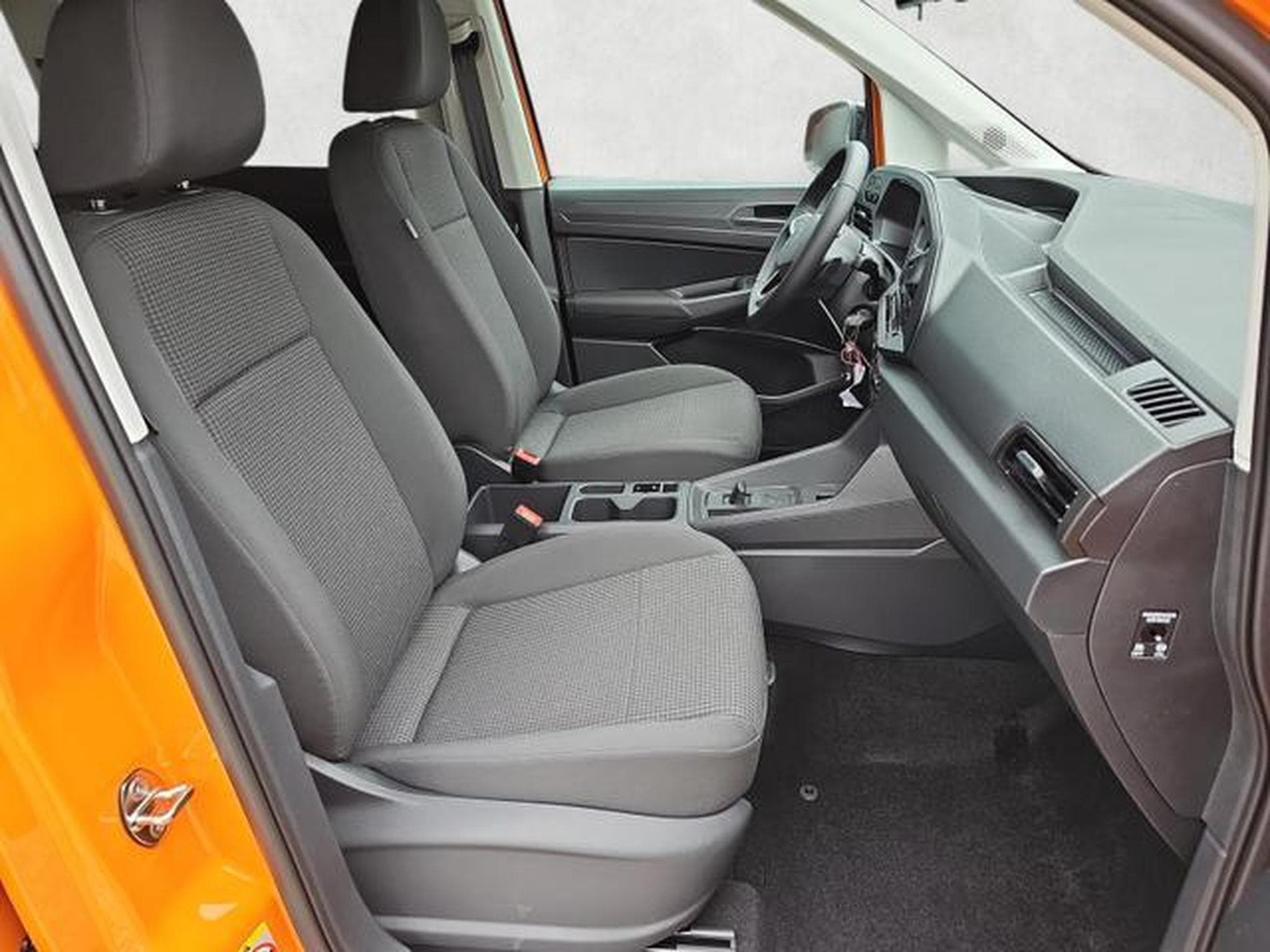 VW Caddy Basis (2026) - Photo 10