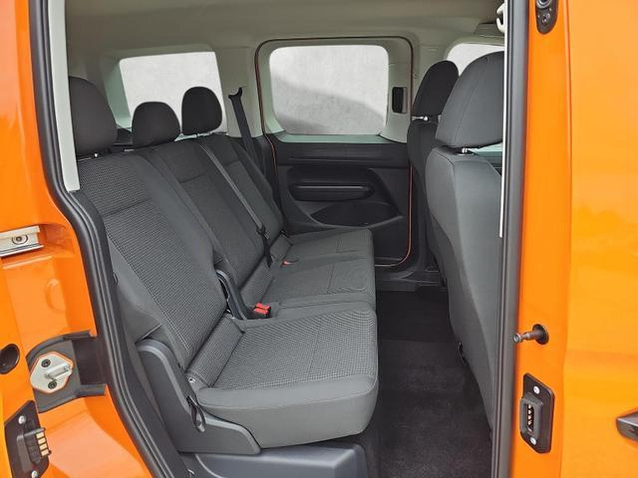 VW Caddy Basis (2026) - Photo 13