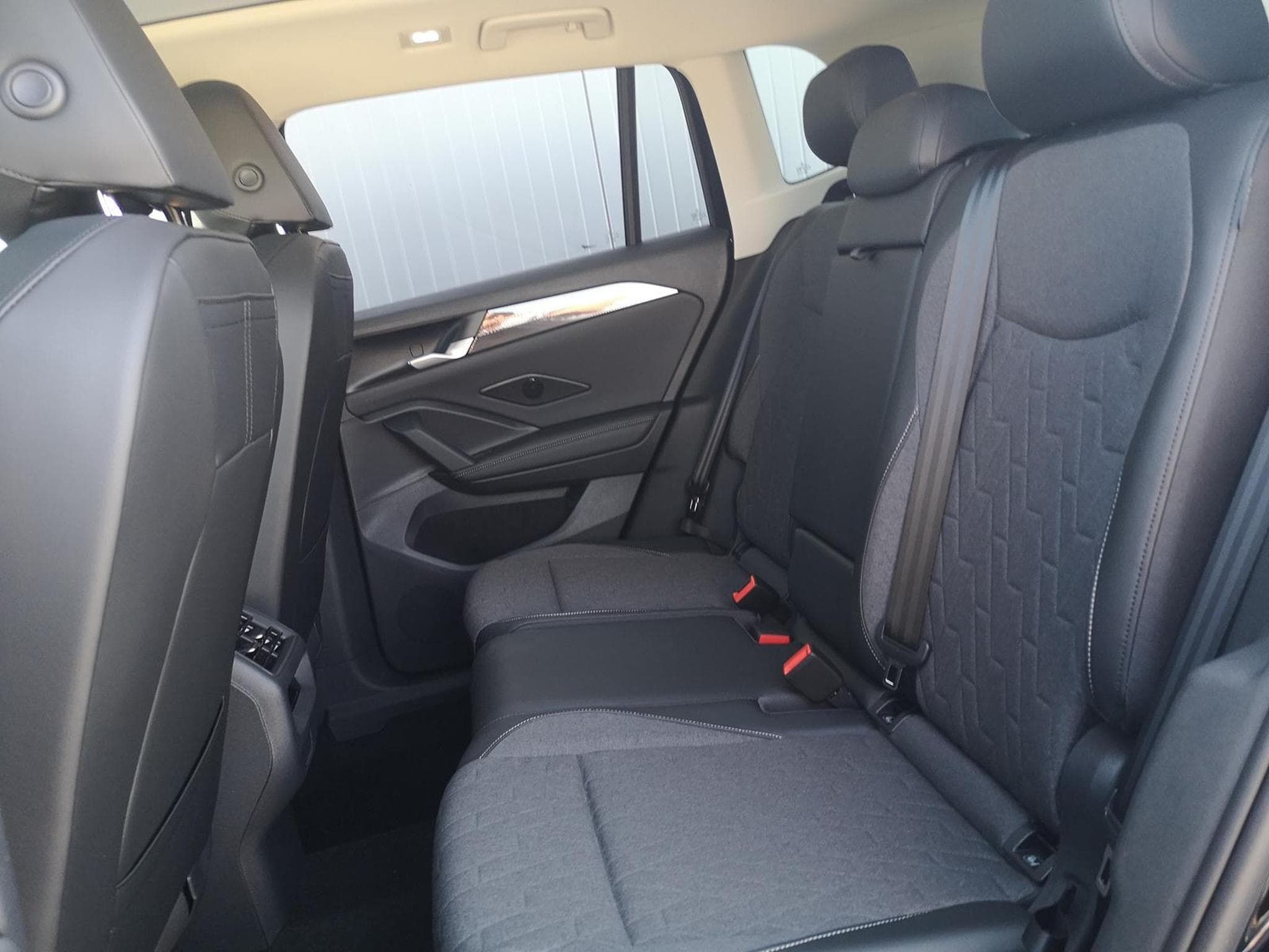 VW Tiguan 1.5 eHybrid Life (2026) - Photo 11