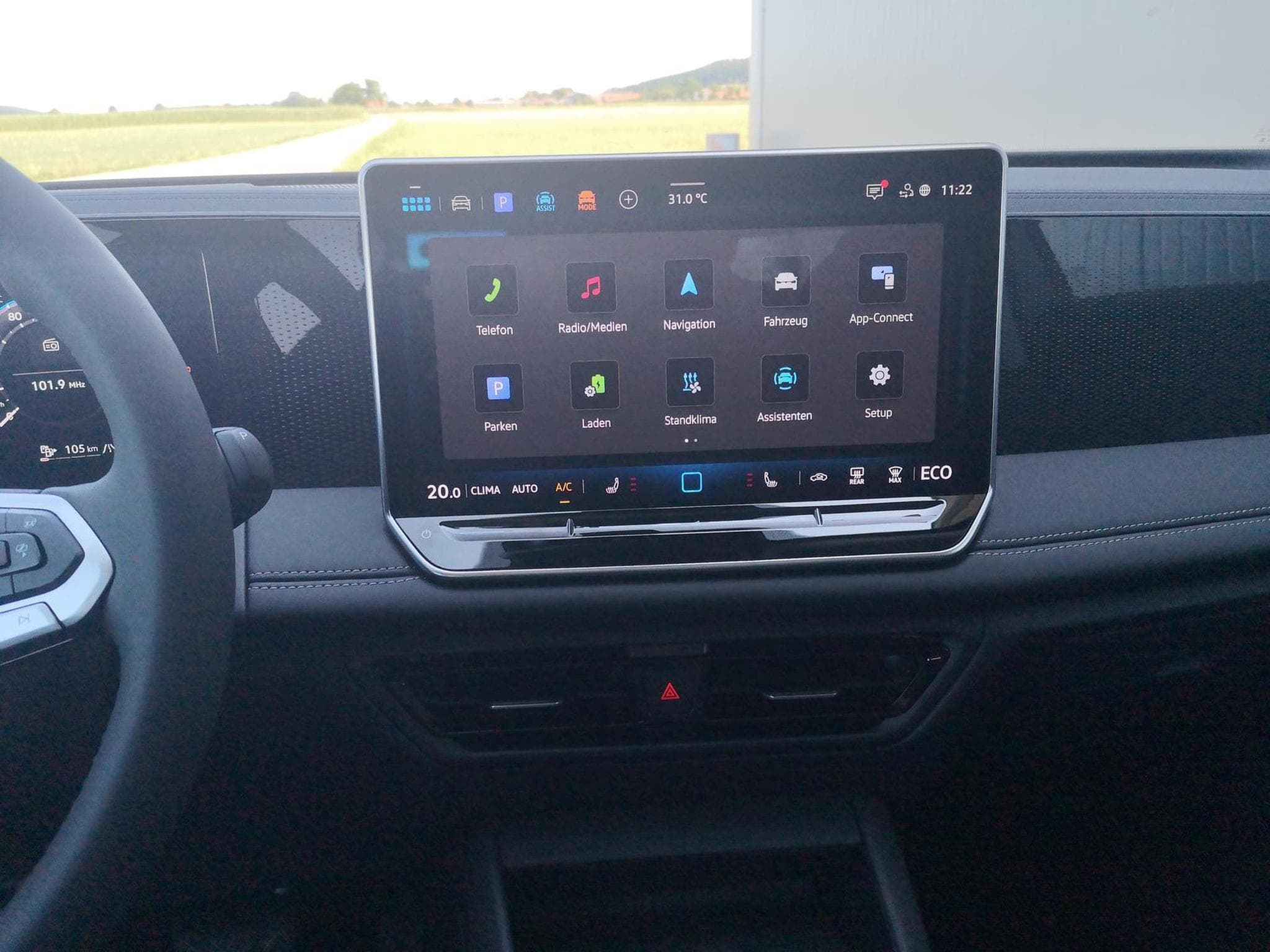 VW Tiguan 1.5 eHybrid Life (2026) - Photo 9