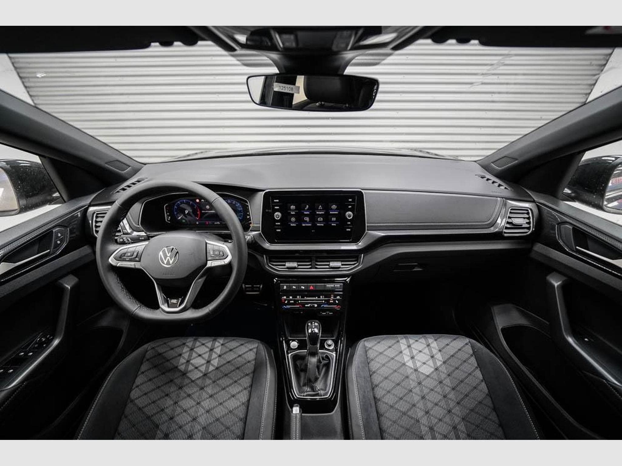 VW T-Cross 1,5 TSI DSG (2026) - Photo 6