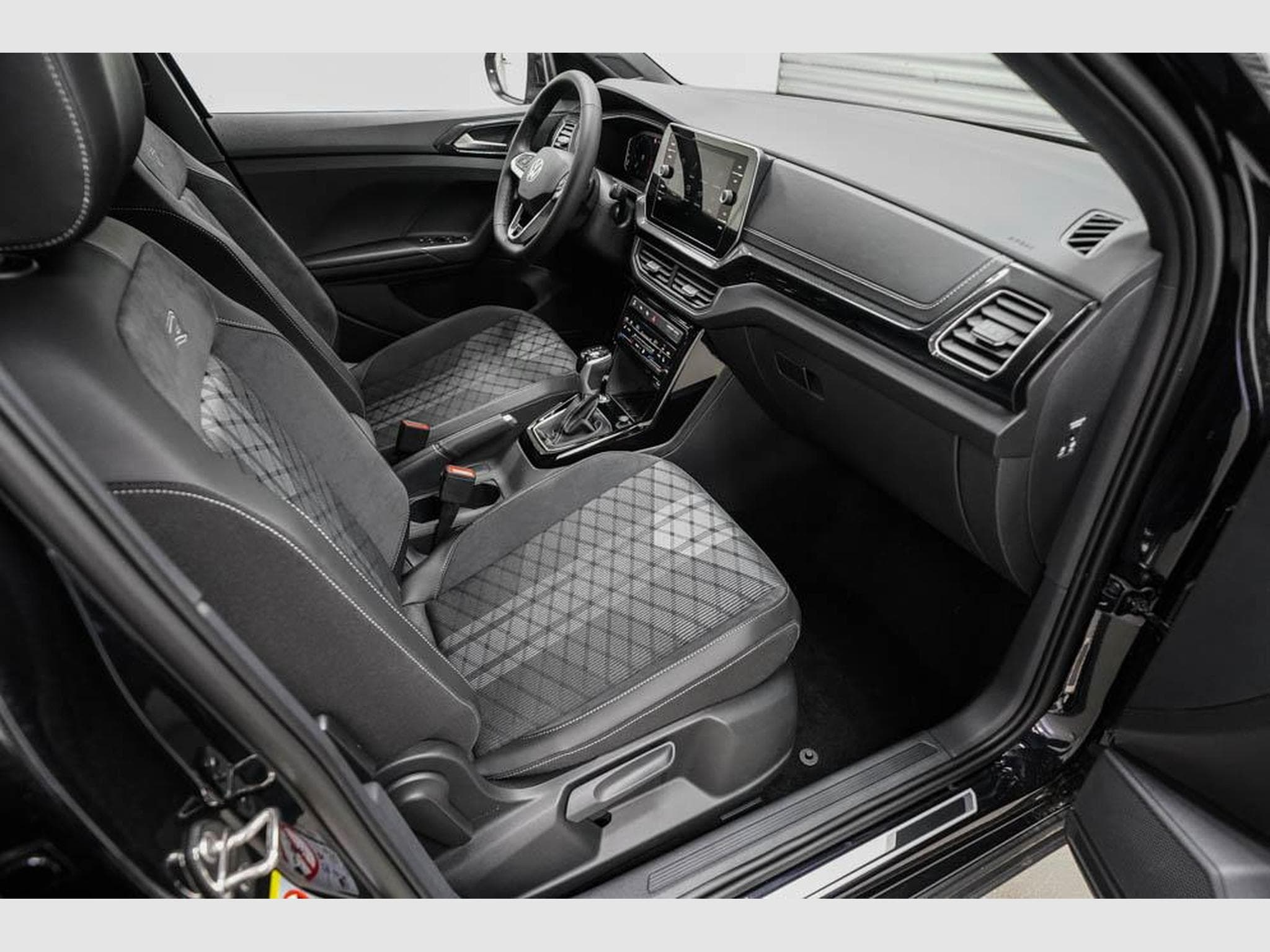 VW T-Cross 1,5 TSI DSG (2026) - Photo 18