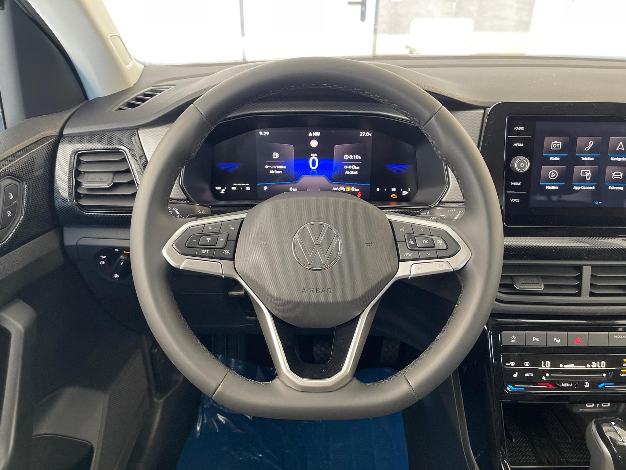 VW T-Cross LIFE (2026) - Photo 8