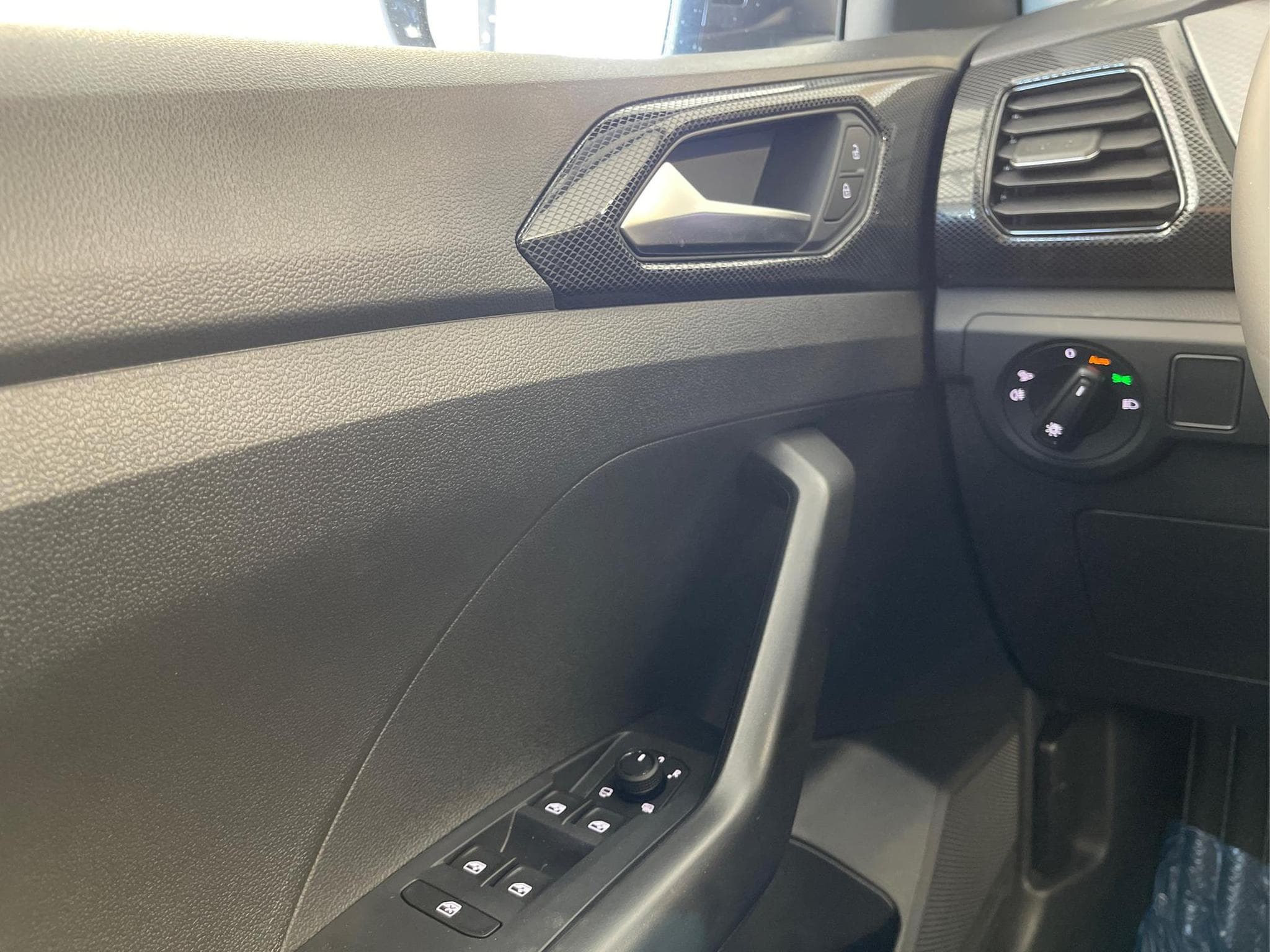 VW T-Cross LIFE (2026) - Photo 9