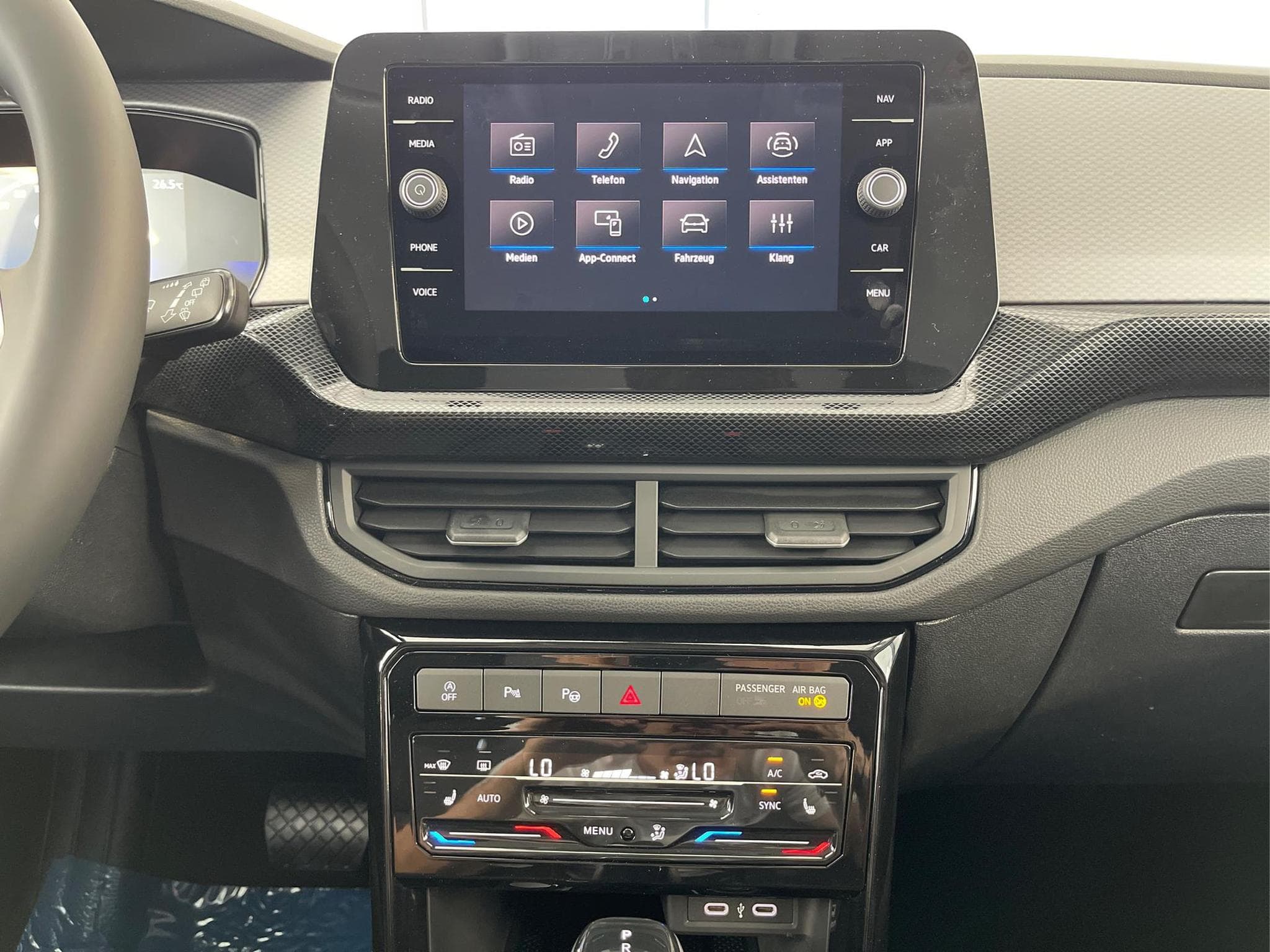 VW T-Cross LIFE (2026) - Photo 7