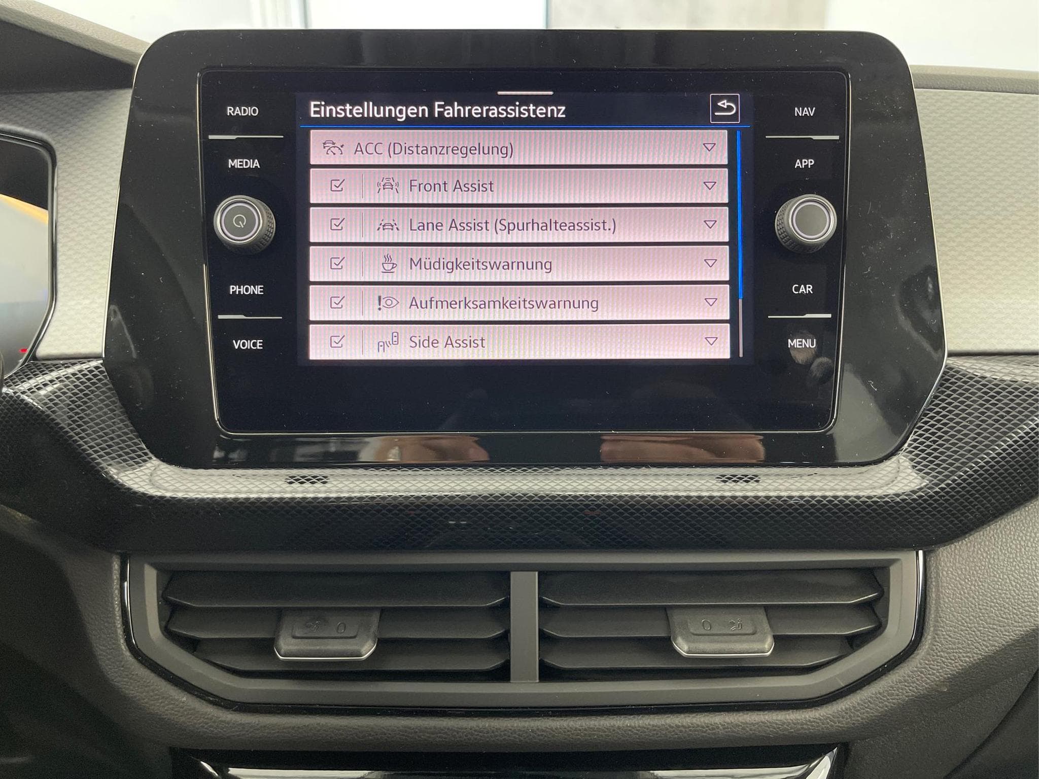 VW T-Cross LIFE (2026) - Photo 10