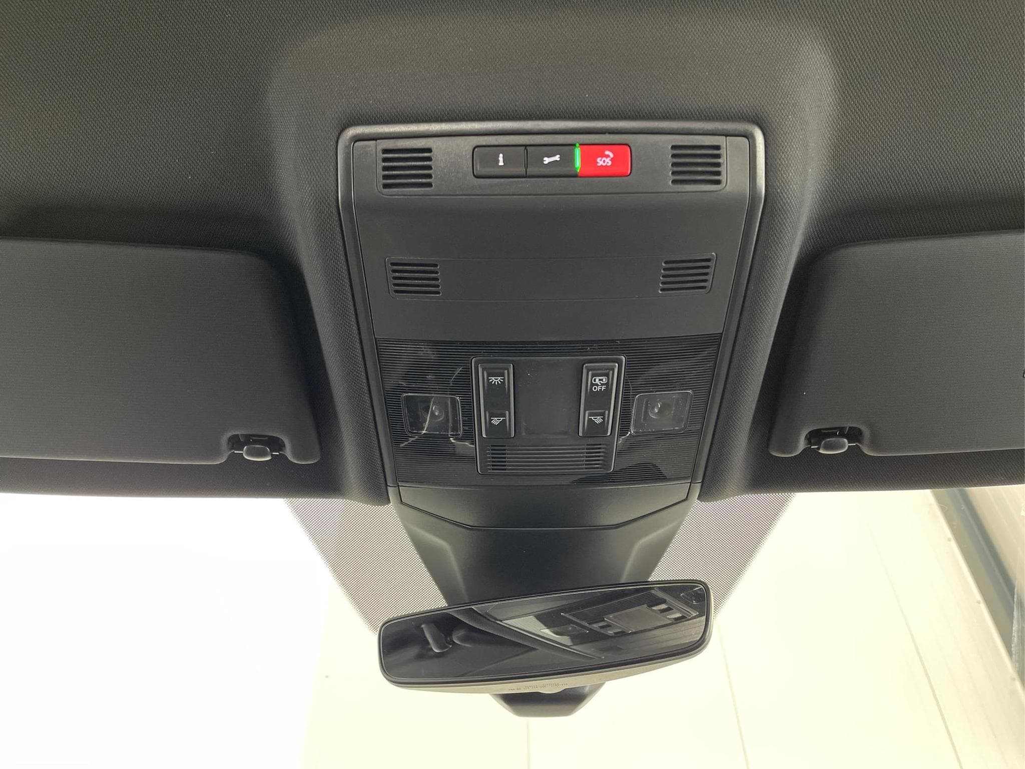 VW T-Cross R-Line (2026) - Photo 11