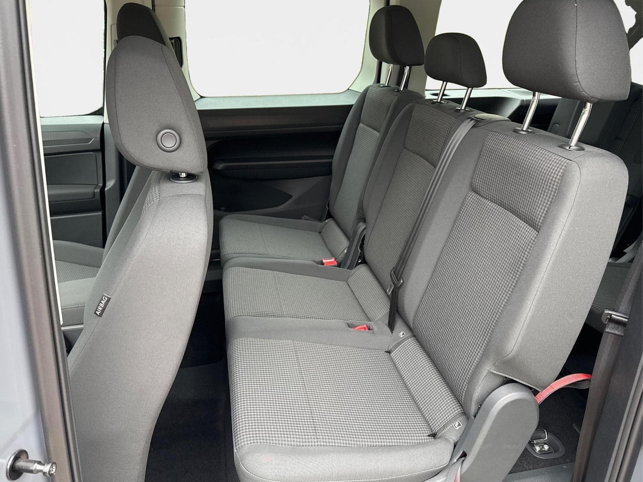 VW Caddy Caddy Maxi (2026) - Foto 18