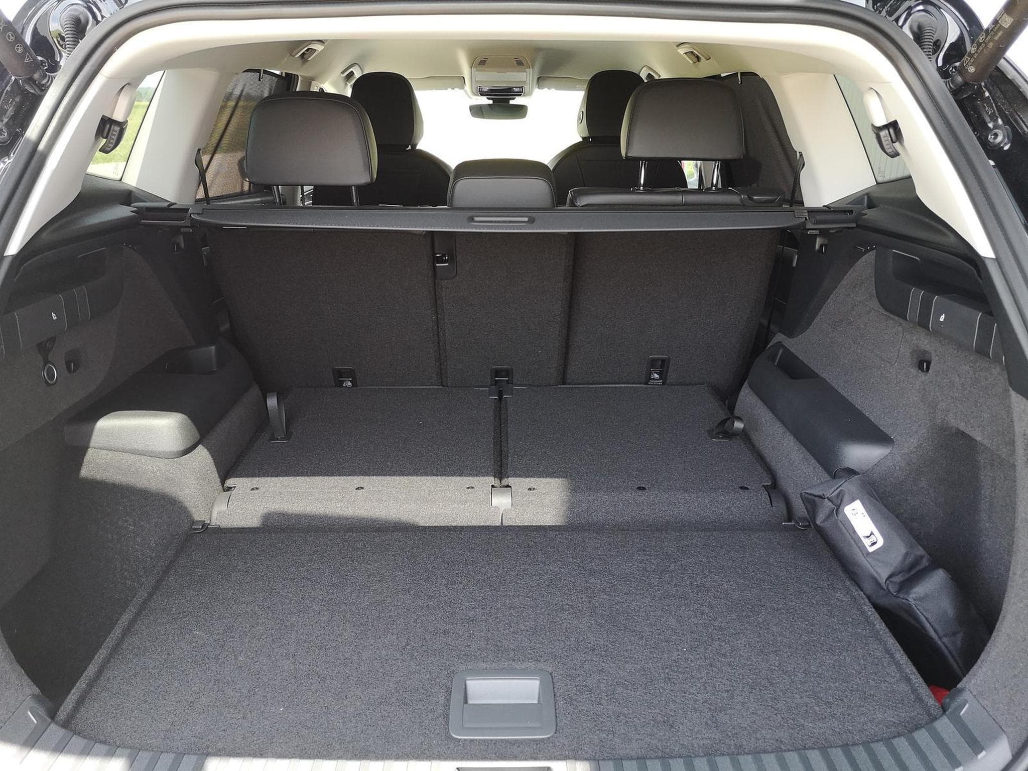 VW Tayron 1.5 eTSI 110 kW Life (2026) - Foto 11