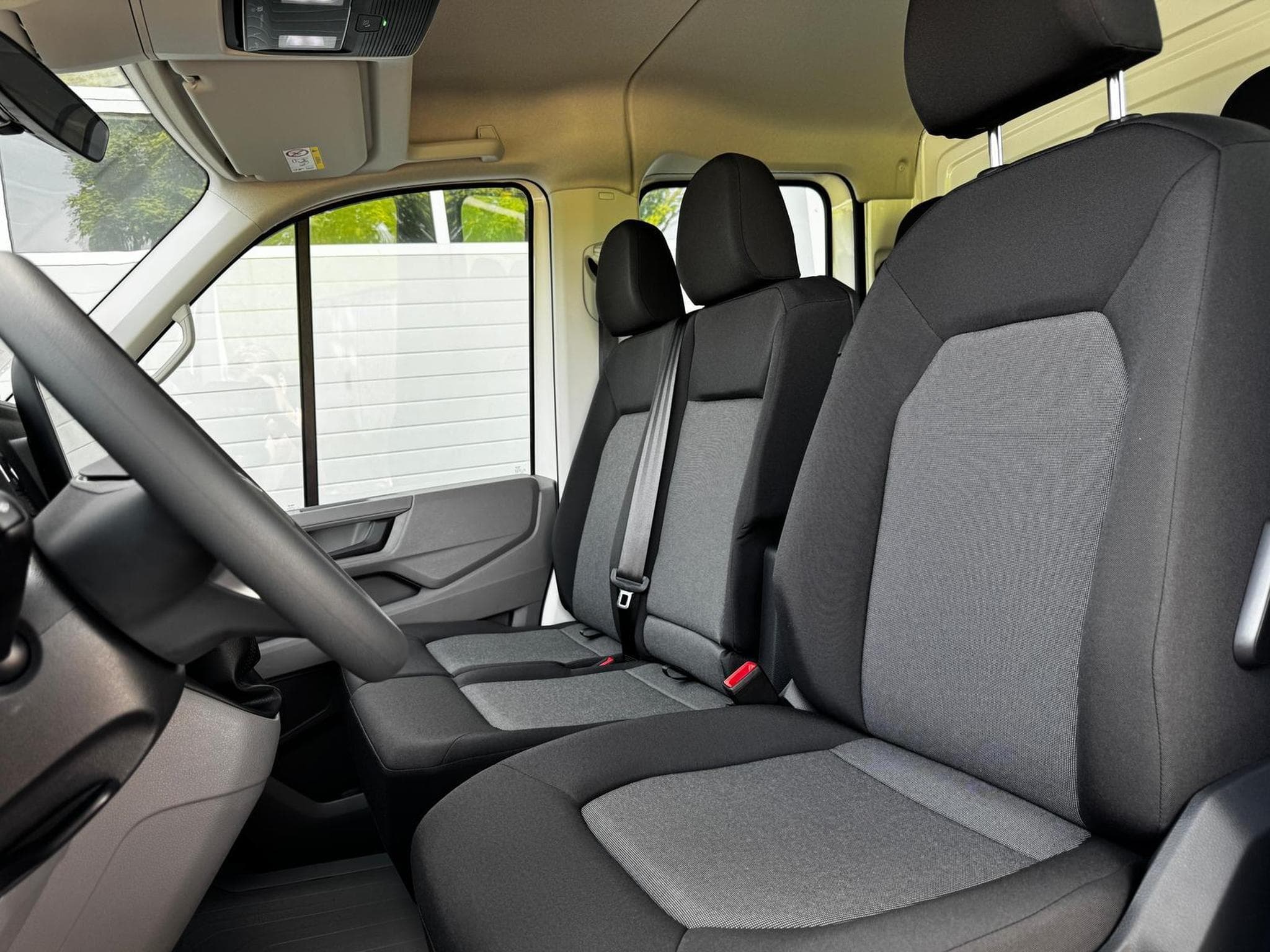 VW Crafter Pritsche 35 DOKA mittellang FWD (2026) - Foto 7