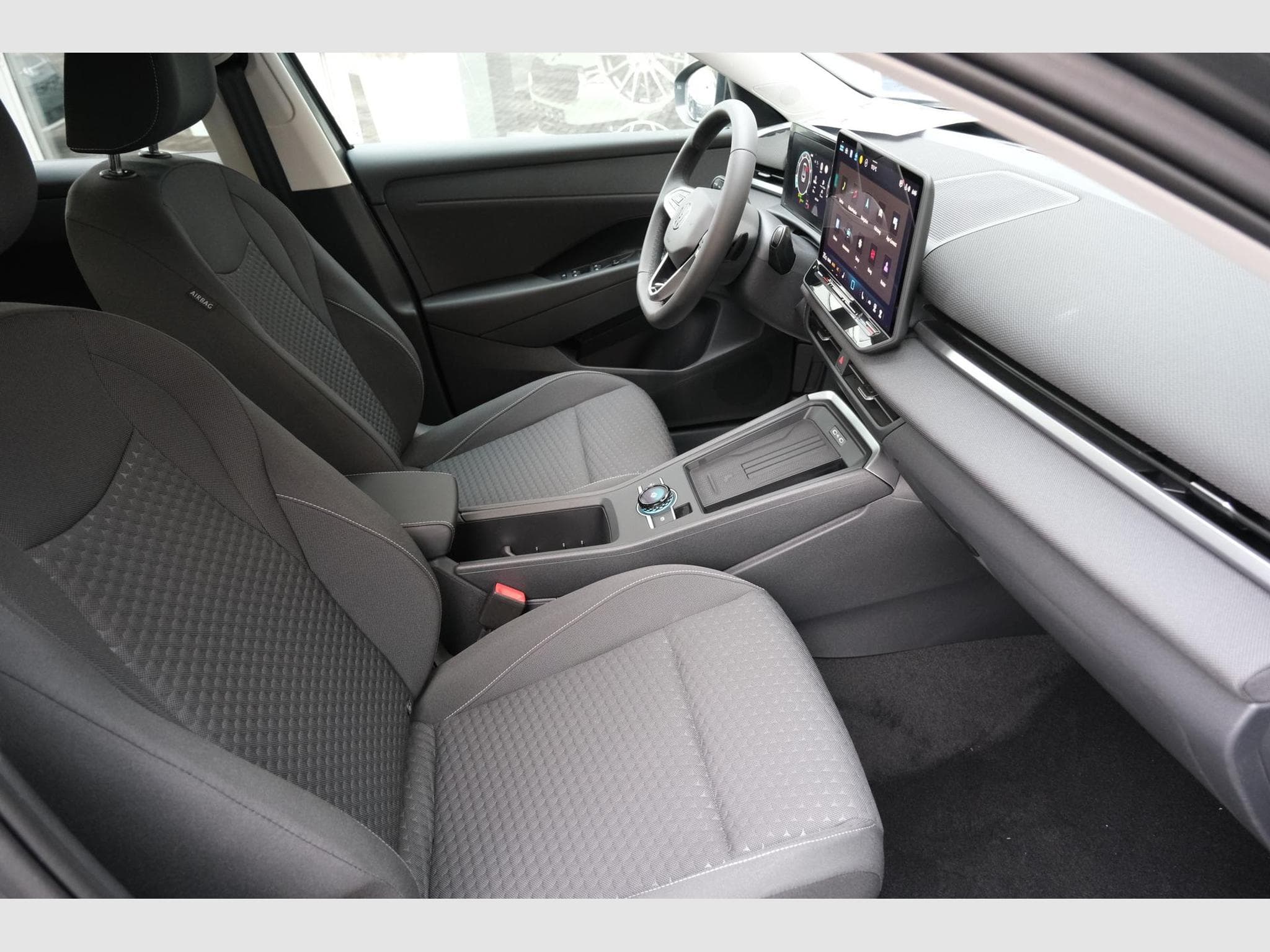 VW T-Roc 1.5 eTSI Life (2026) - Foto 7