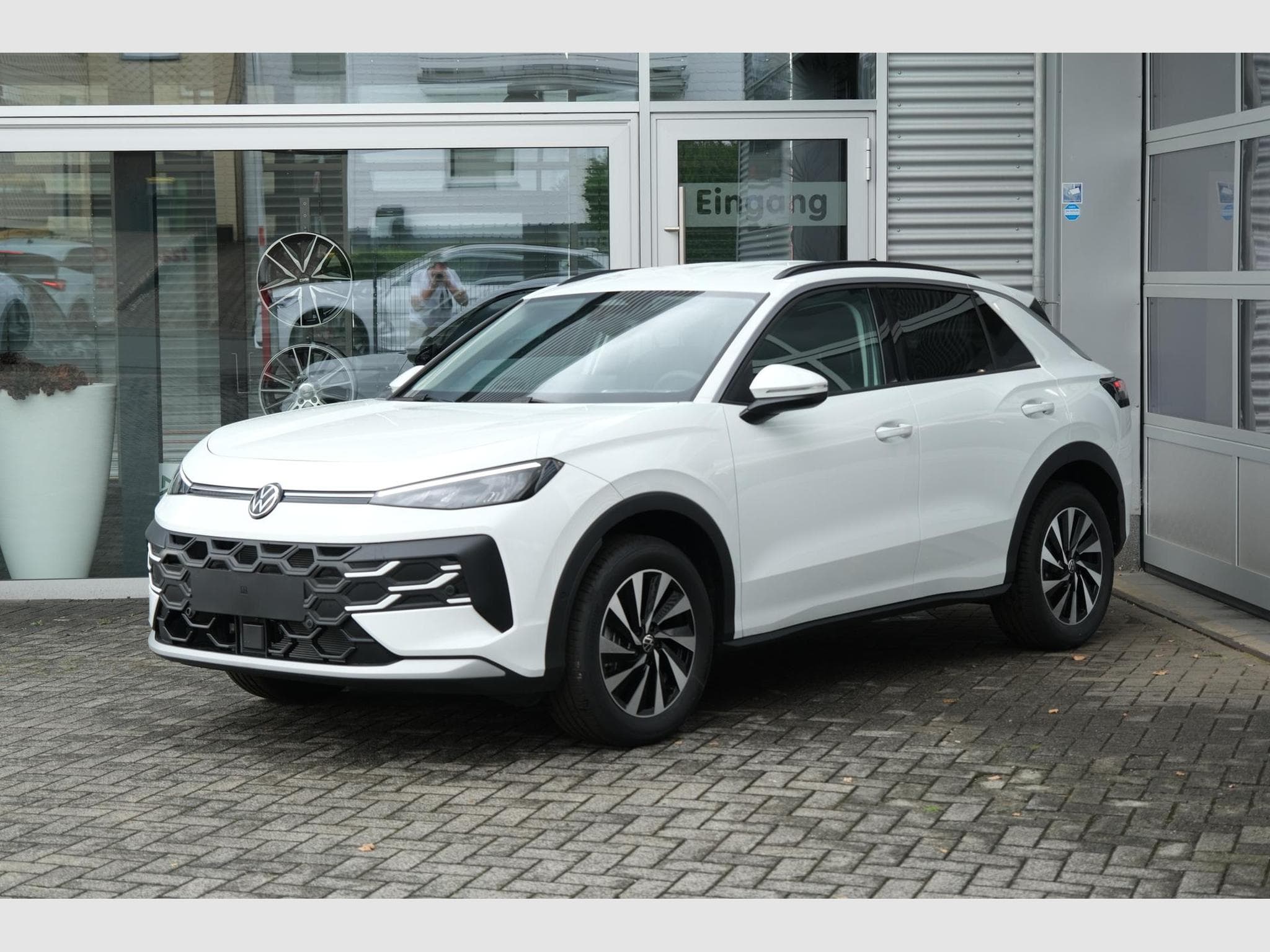 VW T-Roc 1.5 eTSI Life (2026) - Foto 1