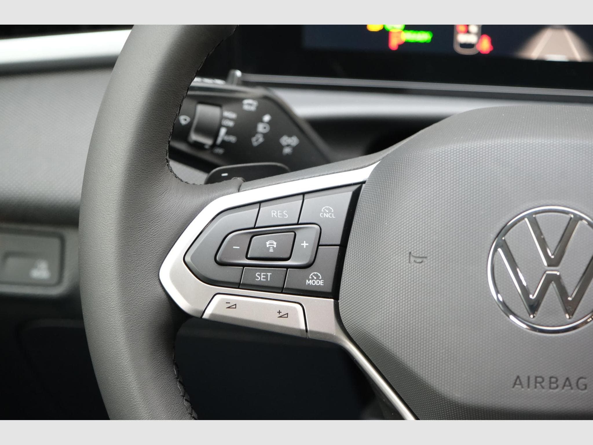 VW T-Roc 1.5 eTSI Life (2026) - Foto 25