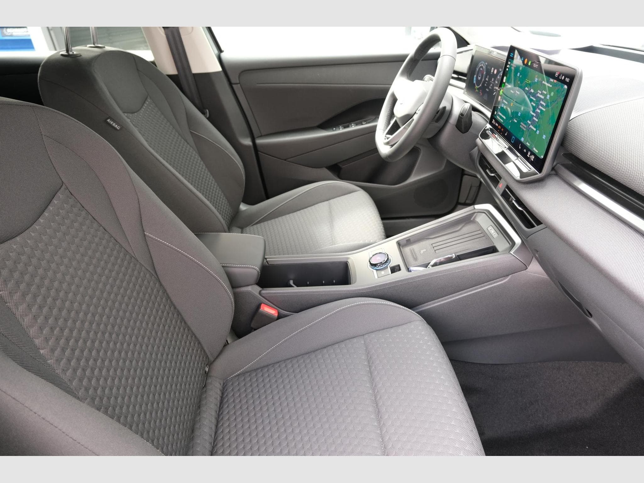 VW T-Roc 1.5 eTSI Life (2026) - Foto 7