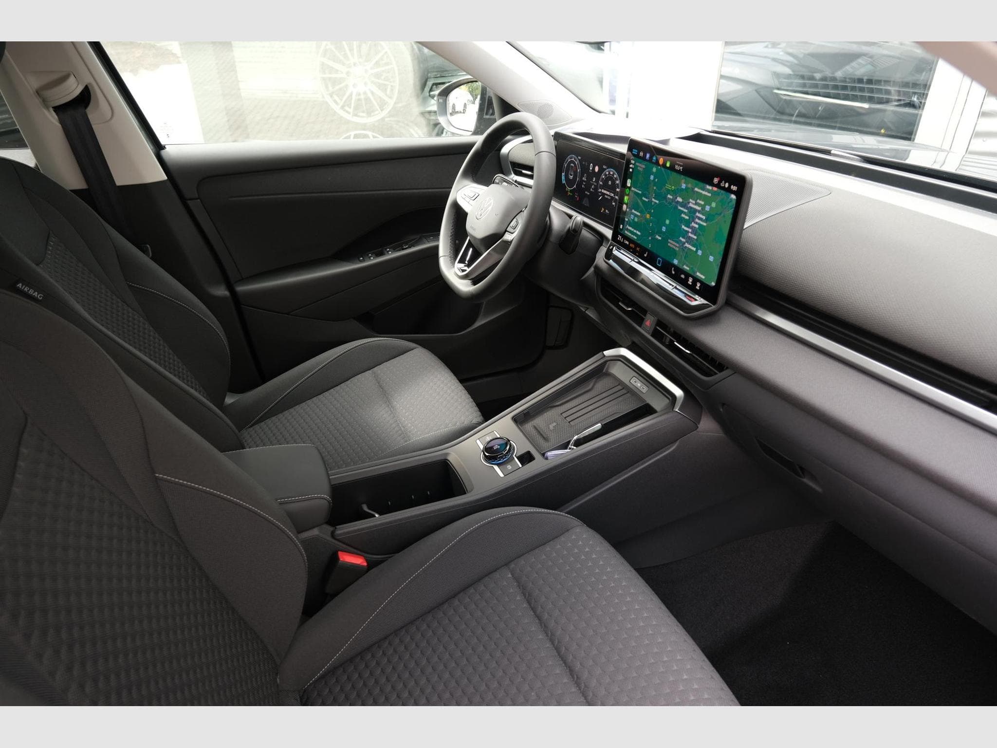 VW T-Roc 1.5 eTSI Life (2026) - Foto 24