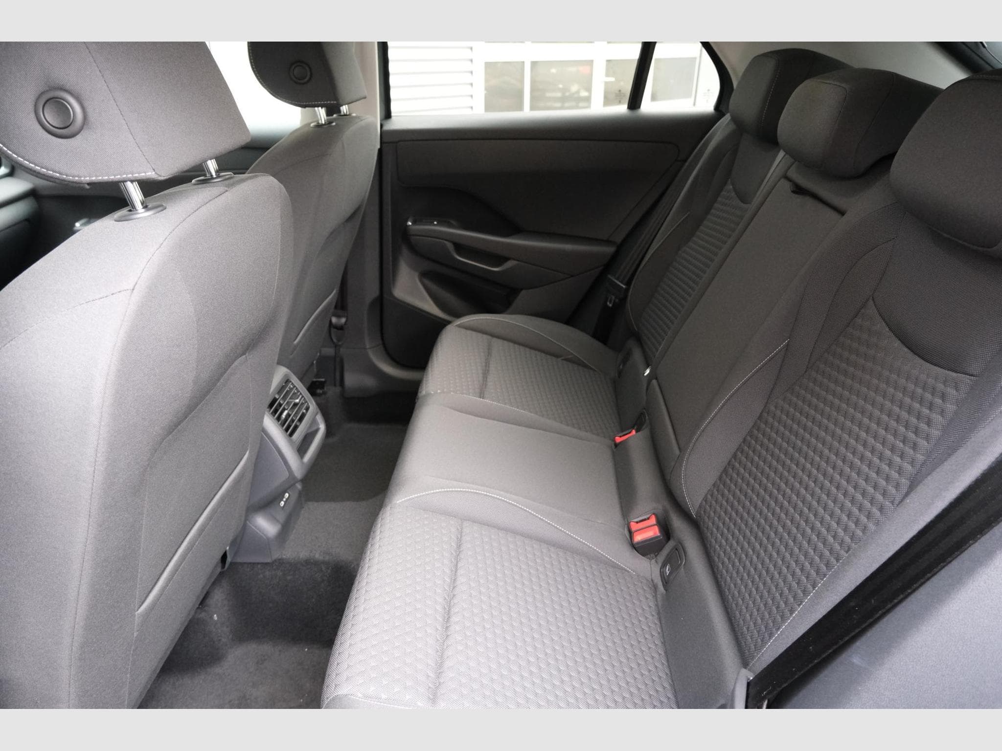 VW T-Roc 1.5 eTSI Life (2026) - Foto 9