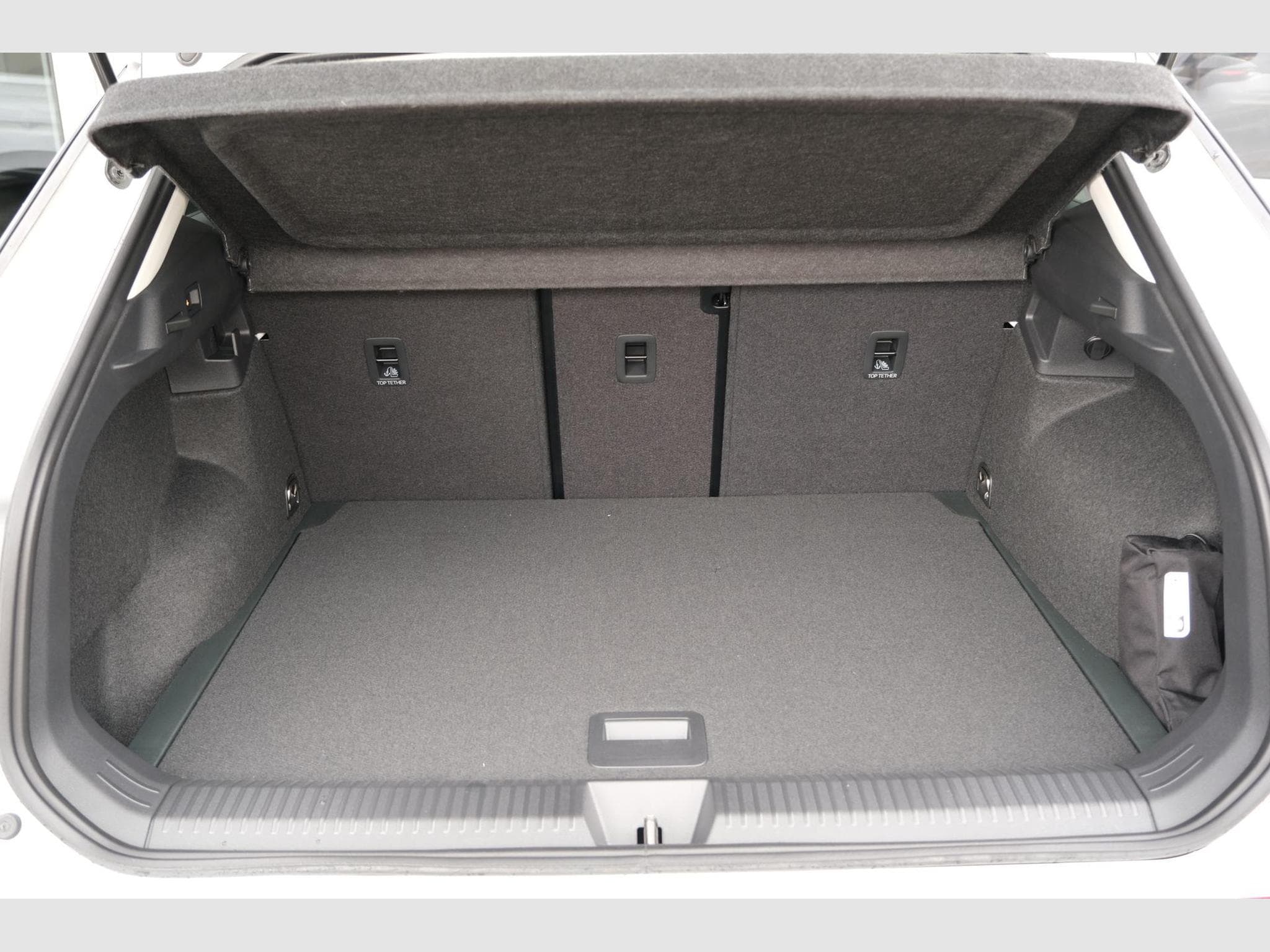VW T-Roc 1.5 eTSI Life (2026) - Foto 7
