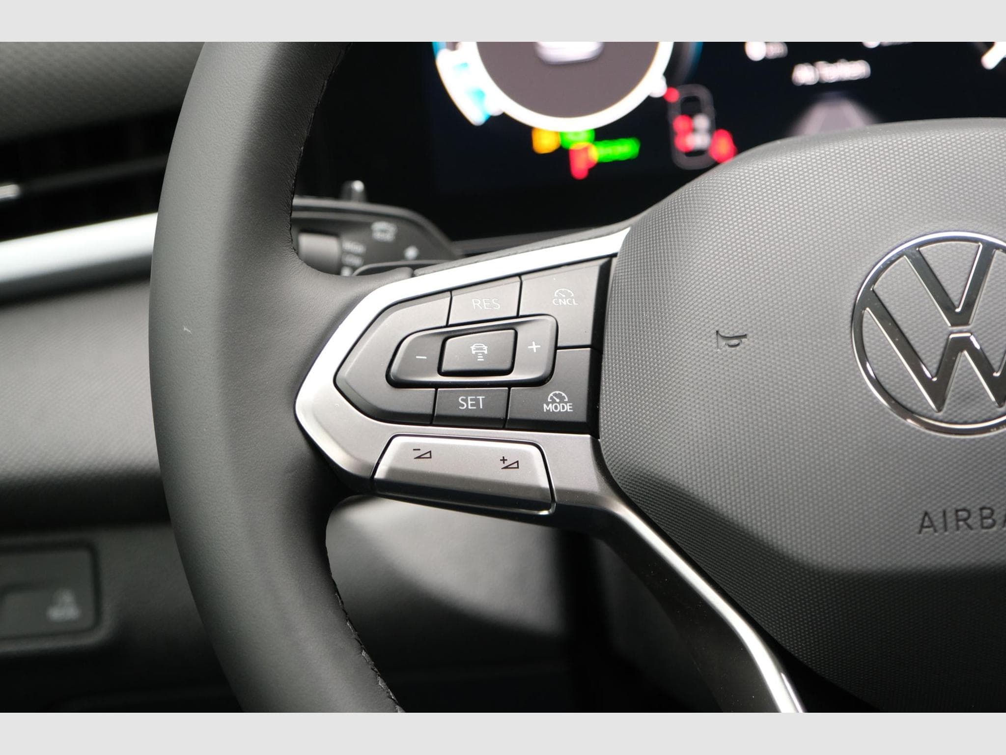 VW T-Roc 1.5 eTSI Life (2026) - Foto 21