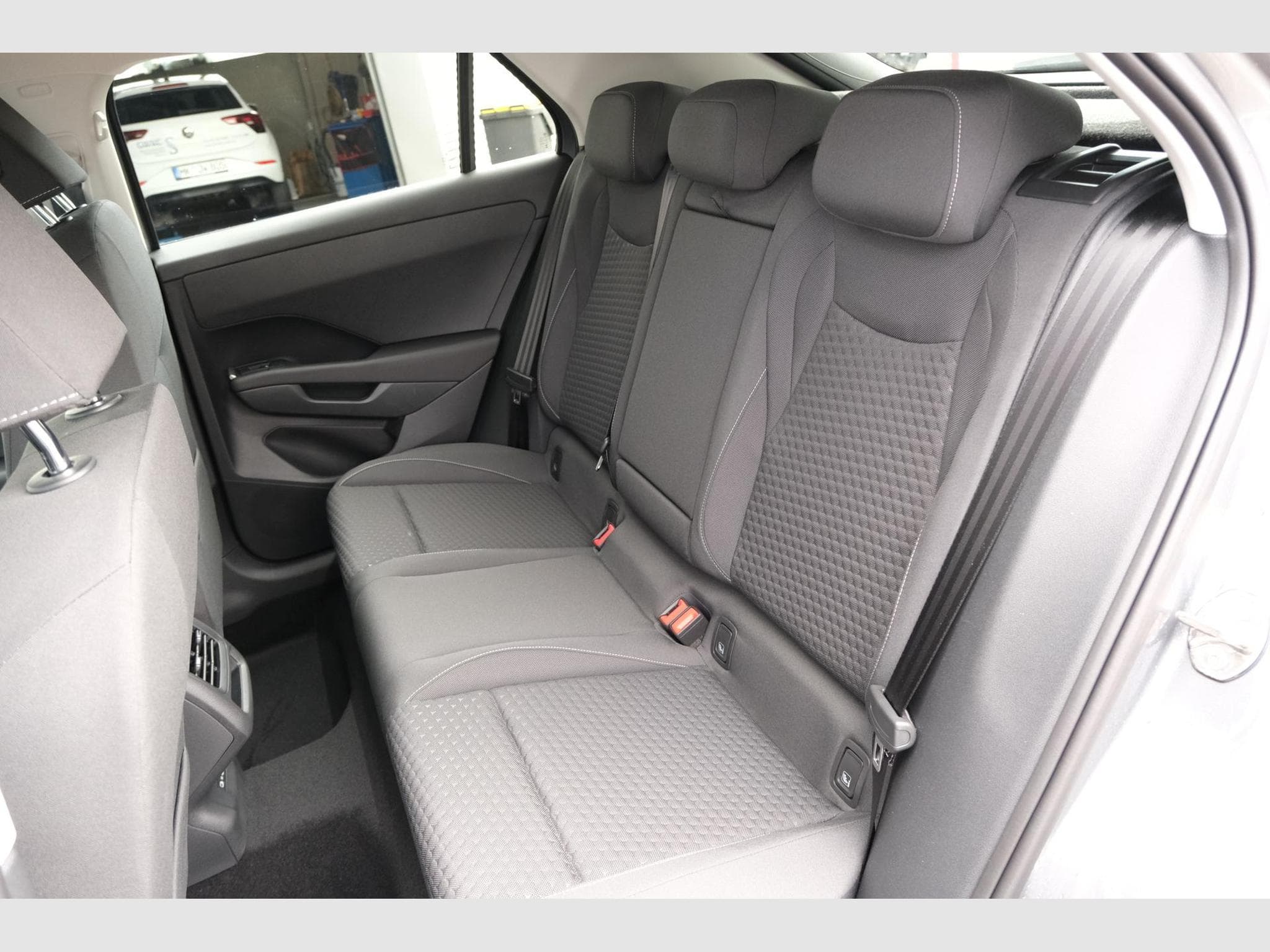 VW T-Roc 1.5 eTSI Life (2026) - Foto 12