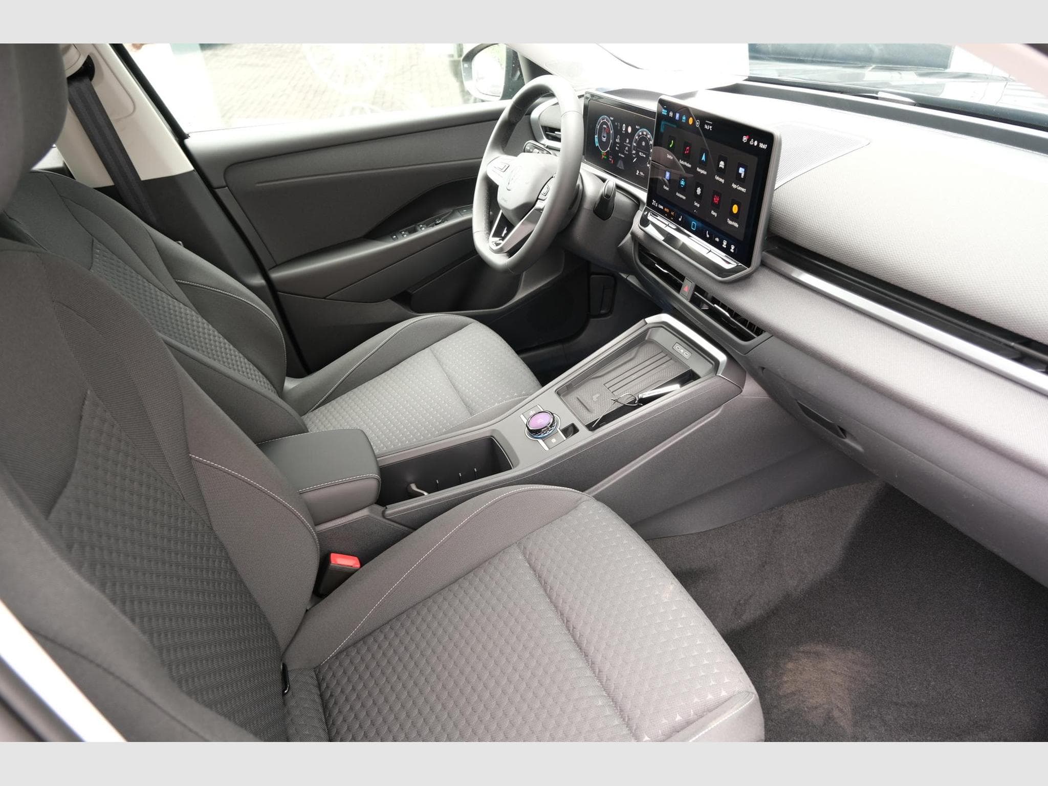 VW T-Roc 1.5 eTSI Life (2026) - Foto 23