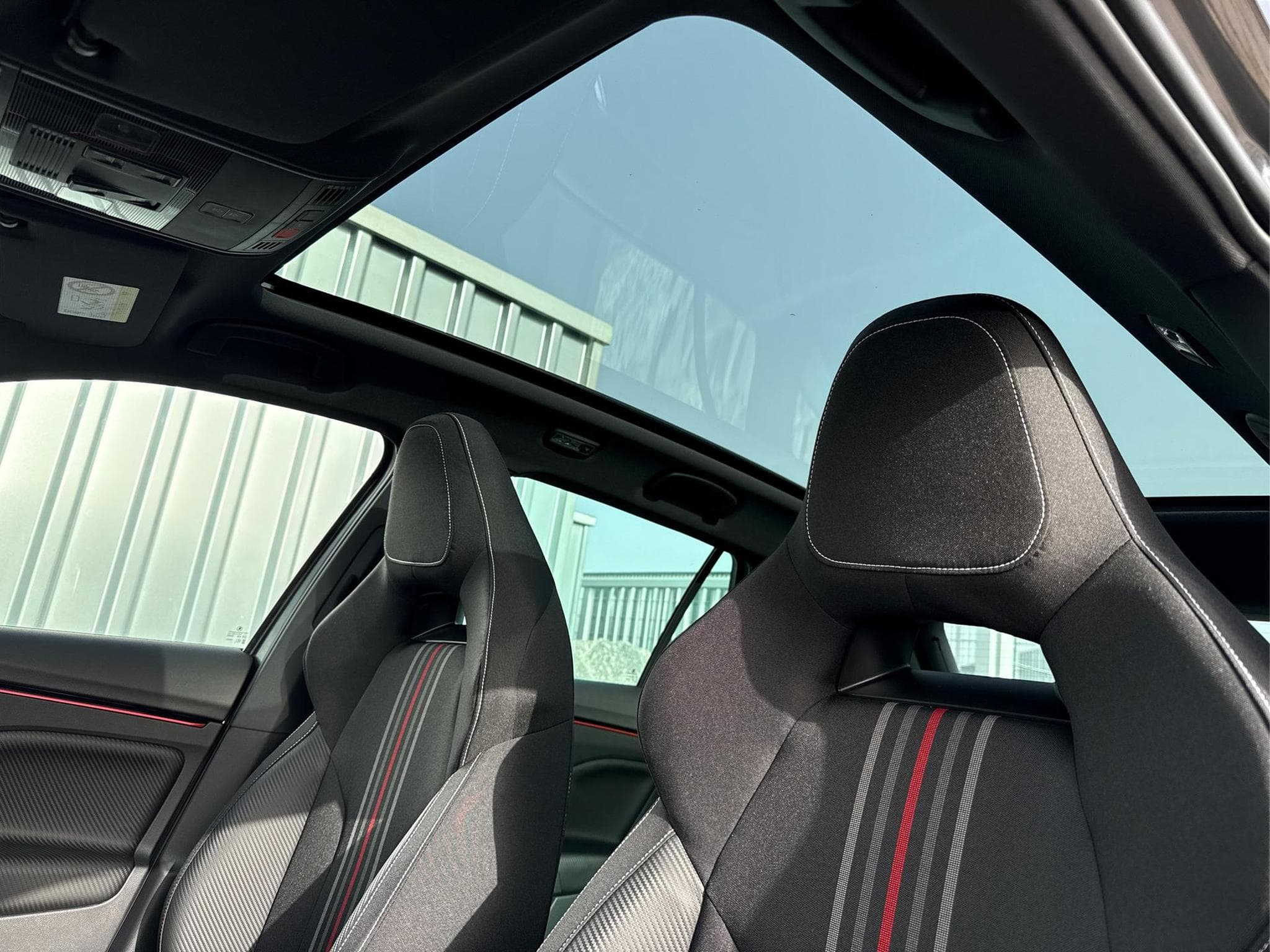 Skoda Kamiq Monte Carlo 1.5 (2026) - Foto 10