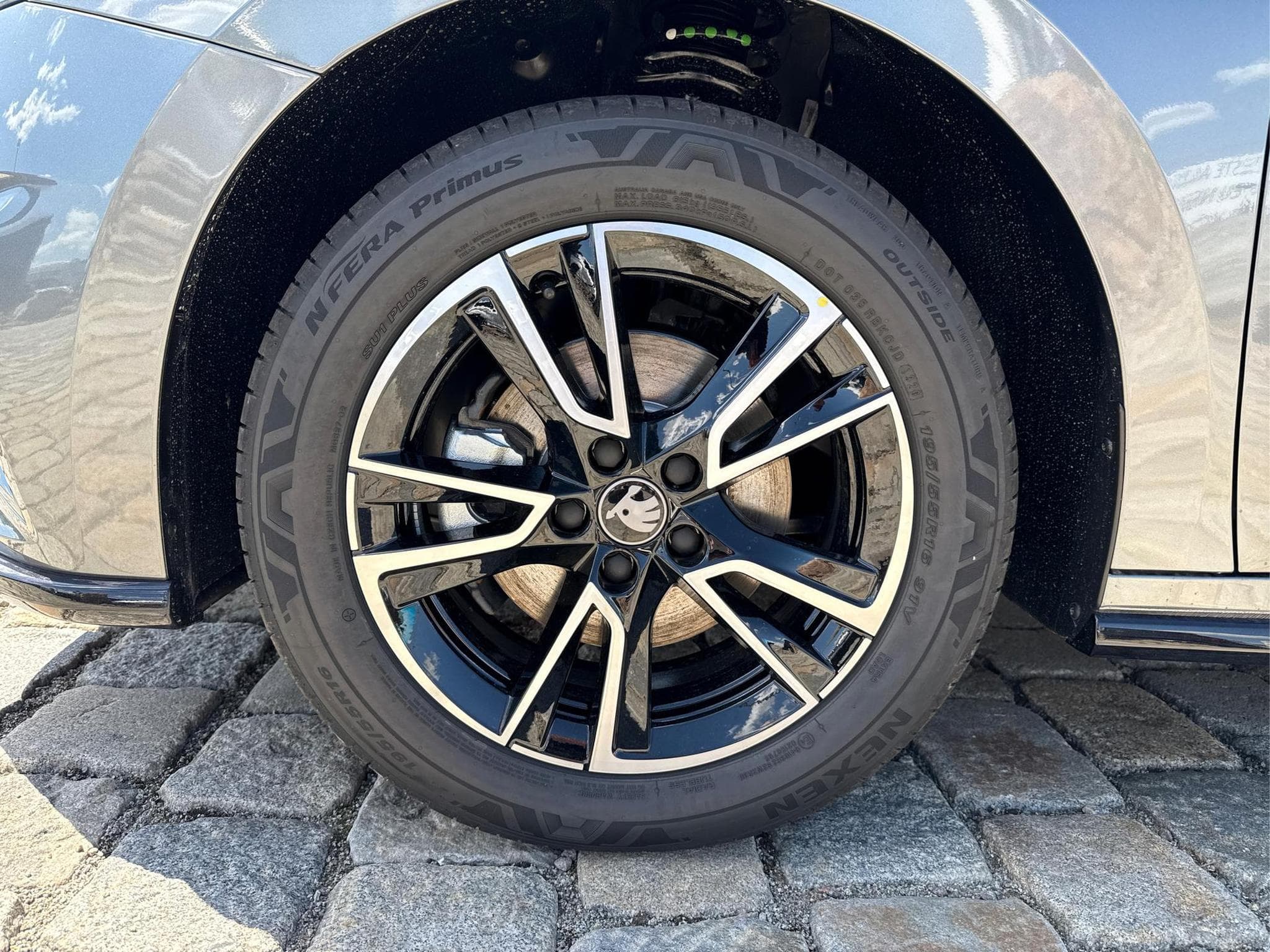 Skoda Fabia Monte Carlo 1.0 (2026) - Foto 10