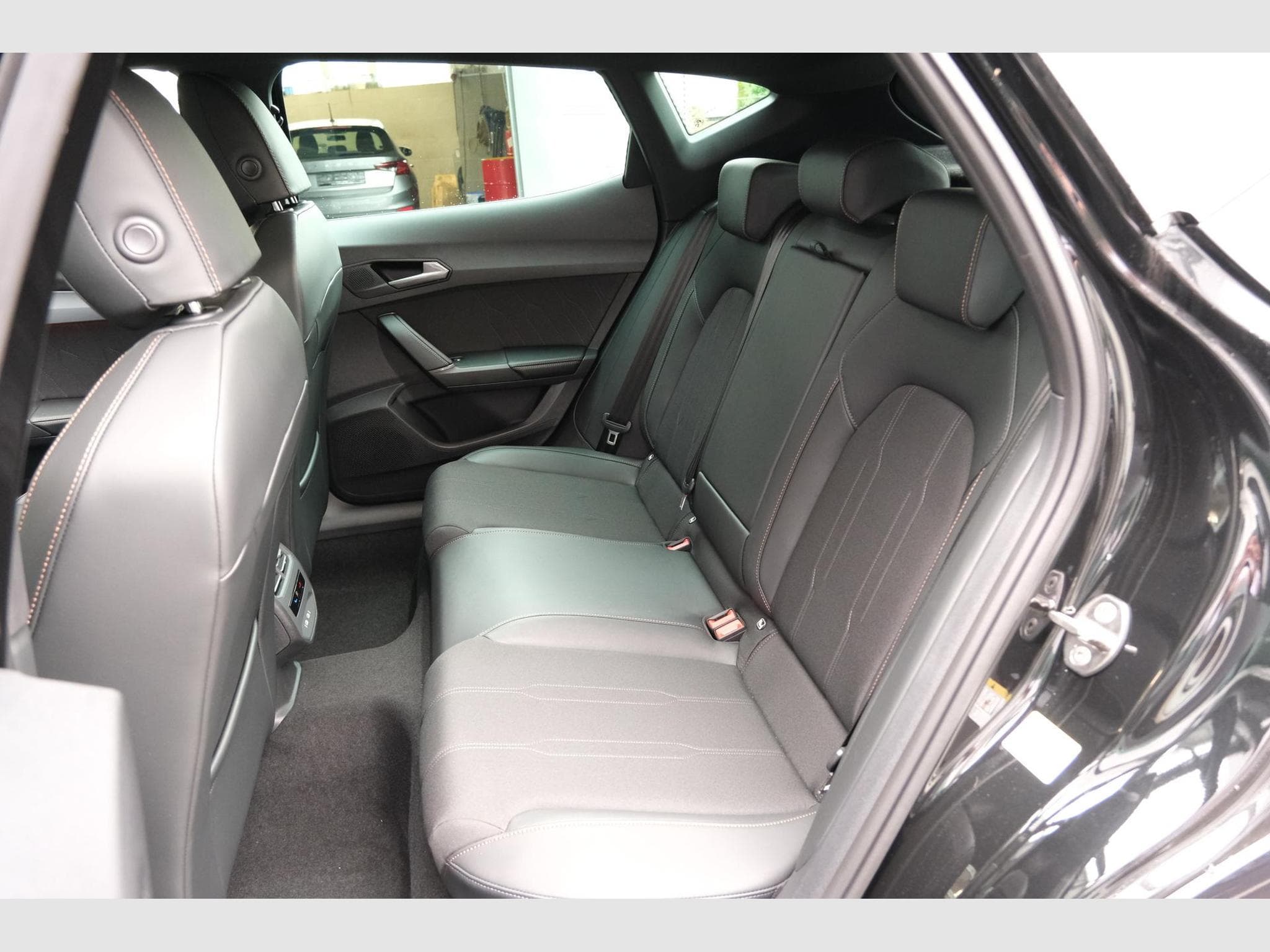 Cupra Formentor 1.5 eTSI DSG (2026) - Foto 10