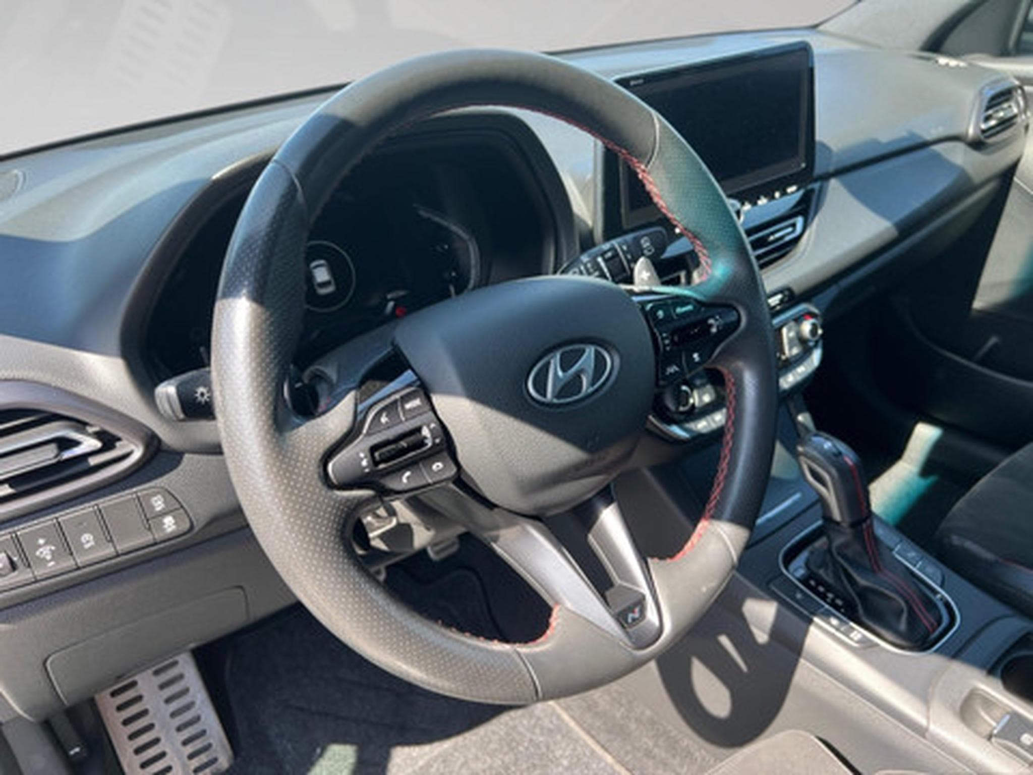 Hyundai i30 5D 1.5 T-GDi 118kW Sky N-Line DCT (2022) - Foto 8
