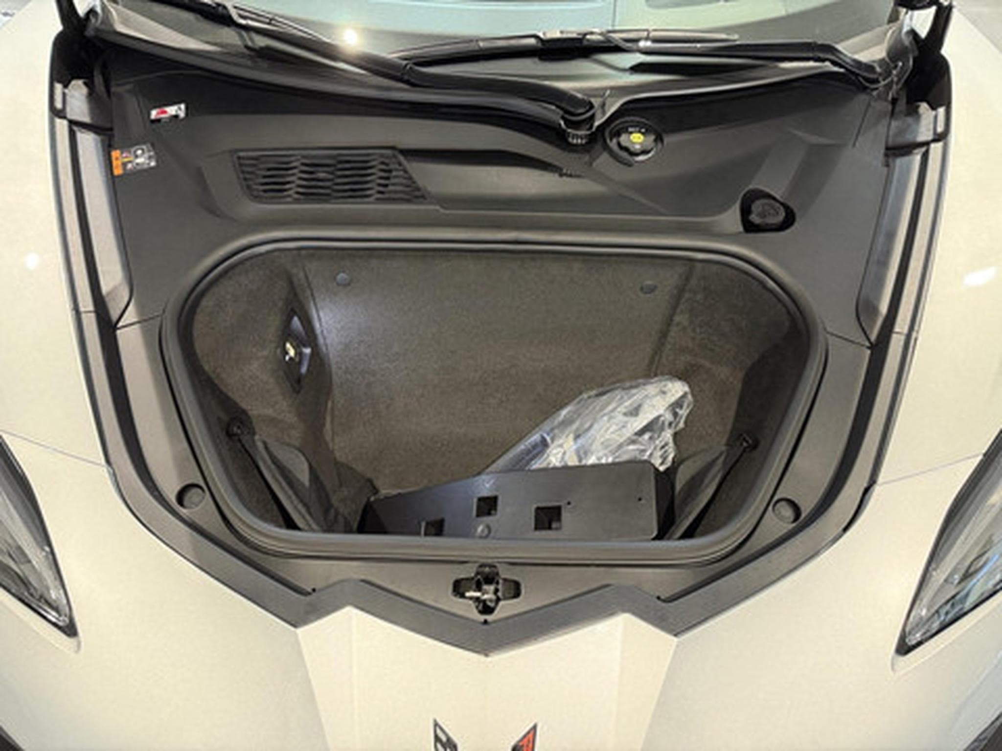 Chevrolet Corvette C8 ERAY CABRIOLET 3LZ eAWD 6.2 V8+eMotor (2026) - Photo 12