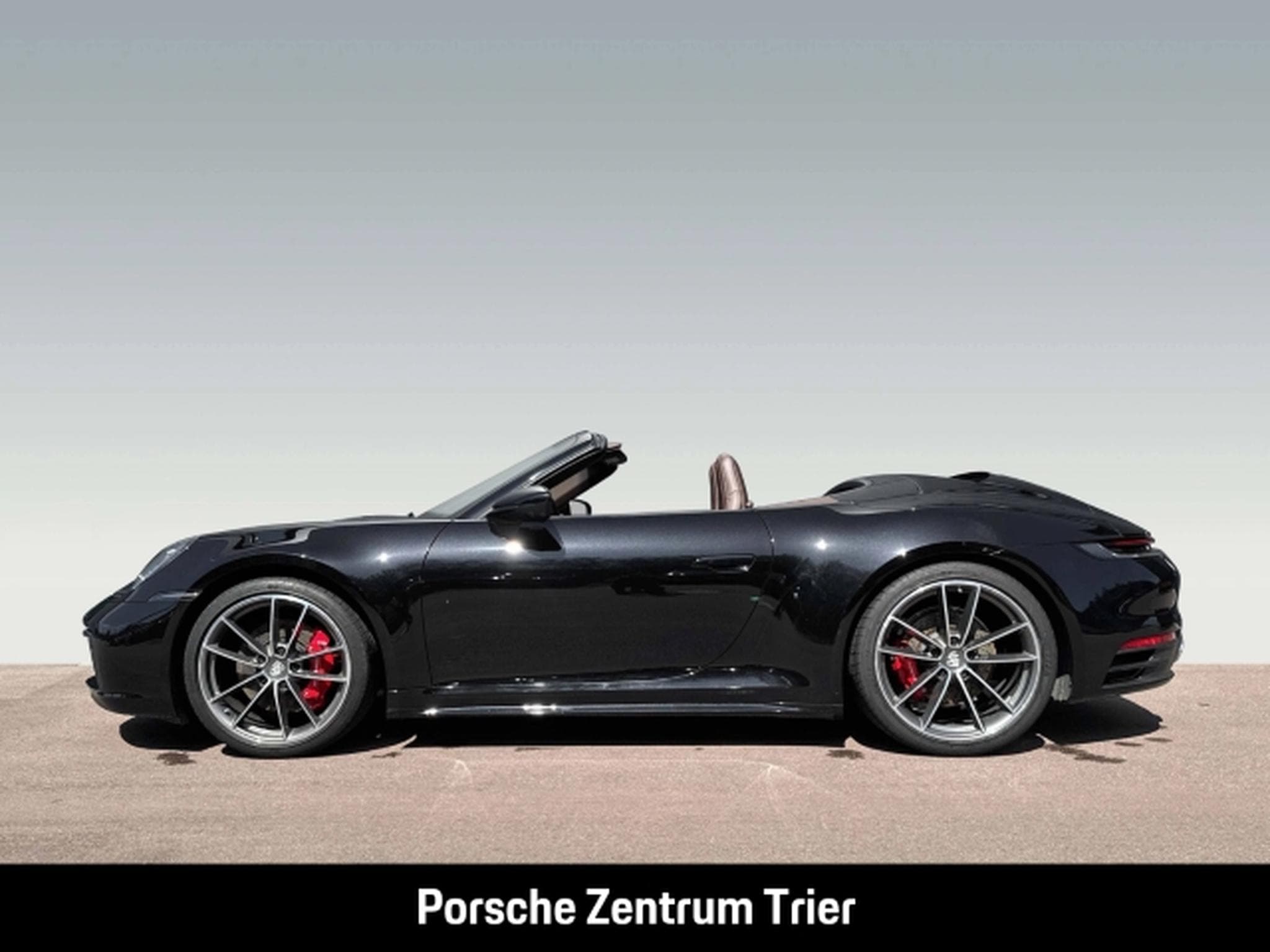 Porsche 992 (911) Carrera 4S Cabriolet (2020) - Photo 2