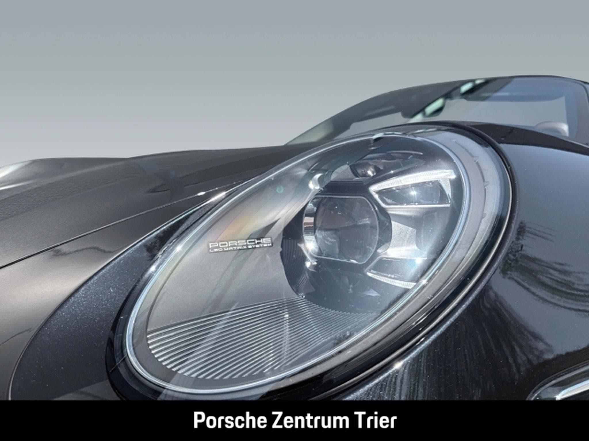 Porsche 992 (911) Carrera 4S Cabriolet (2020) - Photo 11