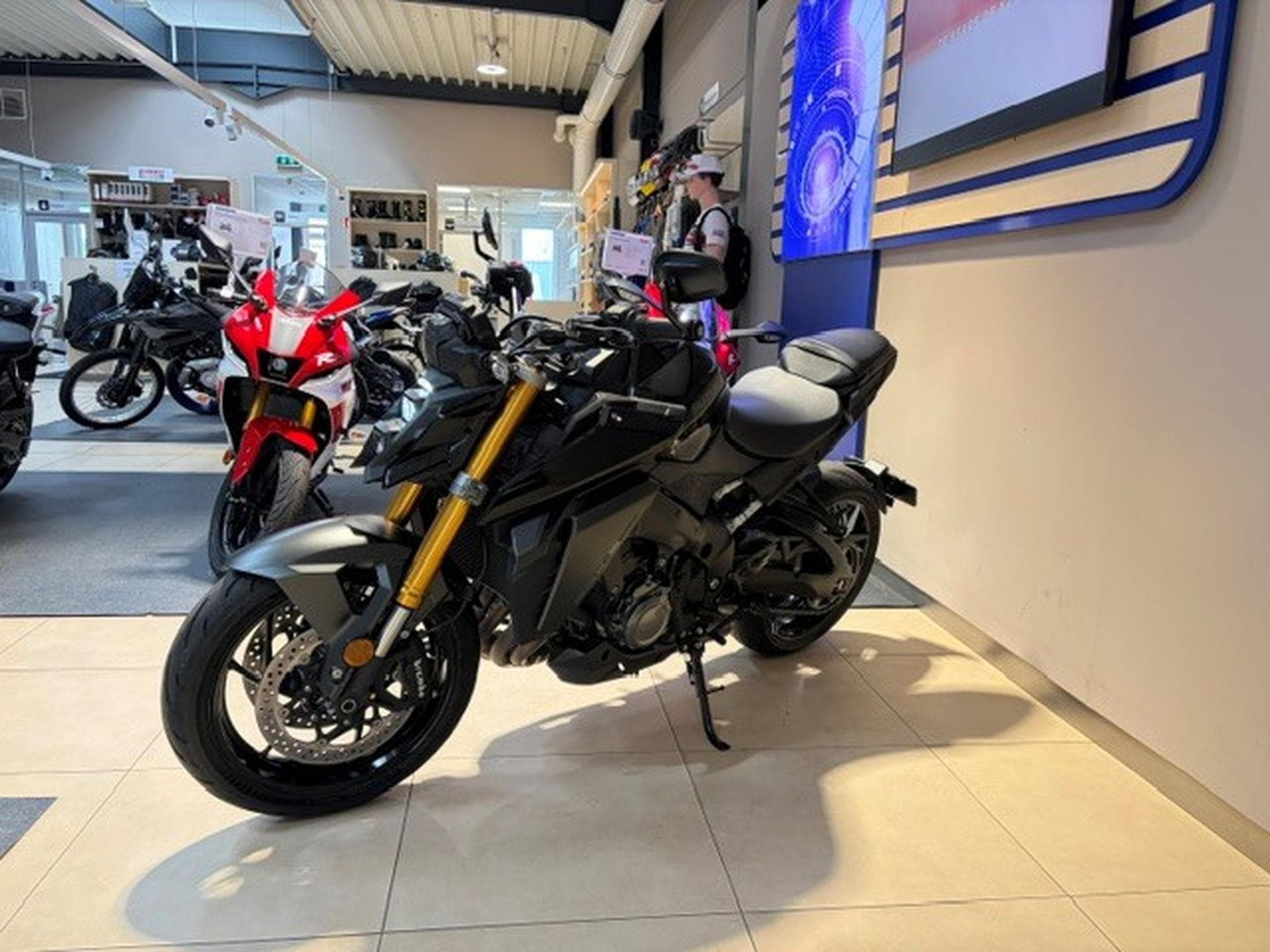 Suzuki GSX-S (2023) - Foto 4