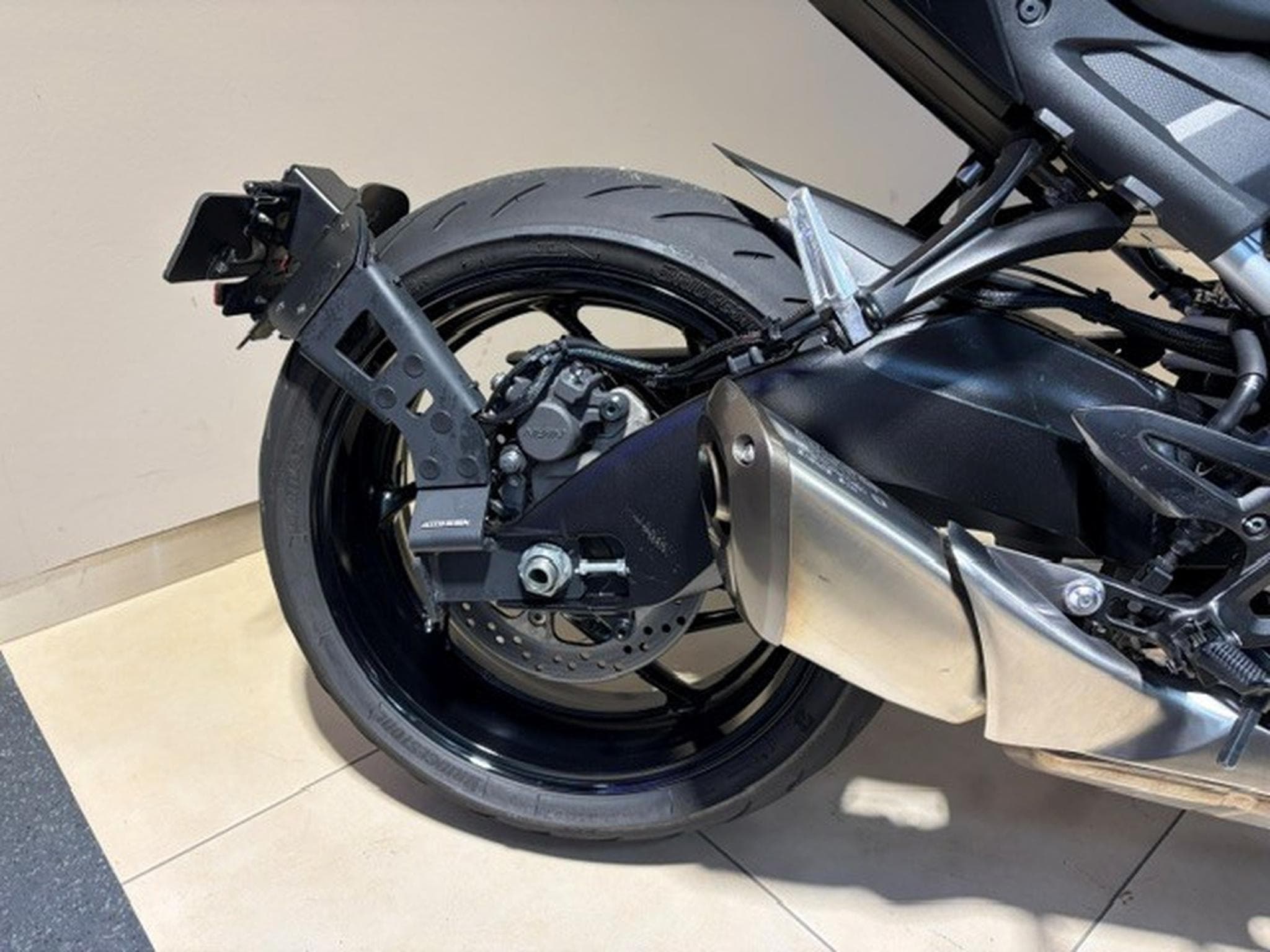 Suzuki GSX-S (2023) - Foto 9