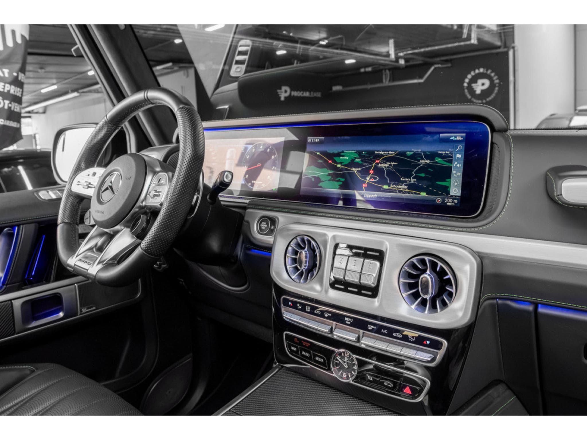 Mercedes G 63 AMG MERCEDES-AMG G 63 4x4² ° FULL OPTIONS° MANUFAKTUR °BURMESTER (2023) - Photo 25