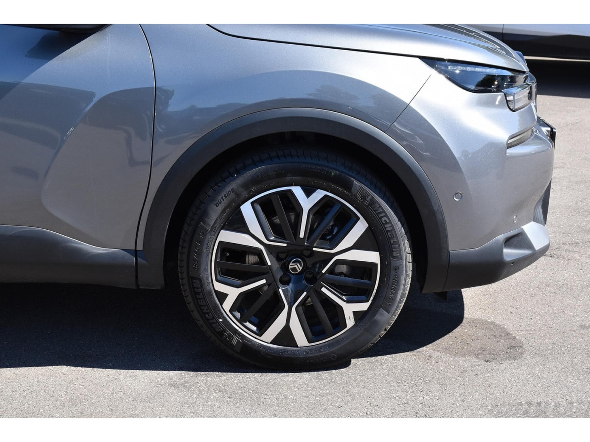 Citroën C4 X 1.2 MHEV 145 e-DCS6 Max ACC SIDE LANE GPS CAM360 1° MAIN (2025) - Foto 5