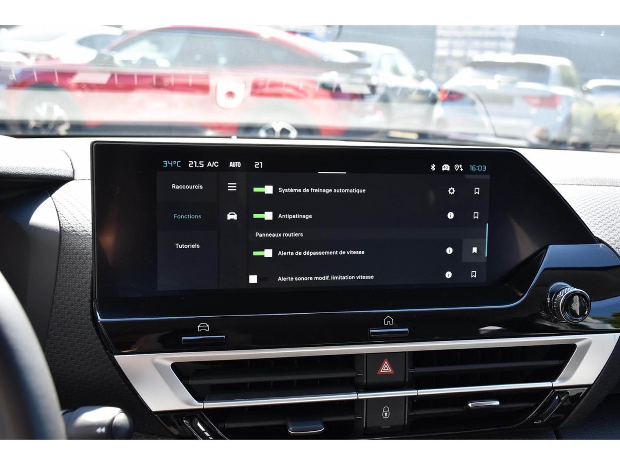 Citroën C4 X 1.2 MHEV 145 e-DCS6 Max ACC SIDE LANE GPS CAM360 1° MAIN (2025) - Foto 16