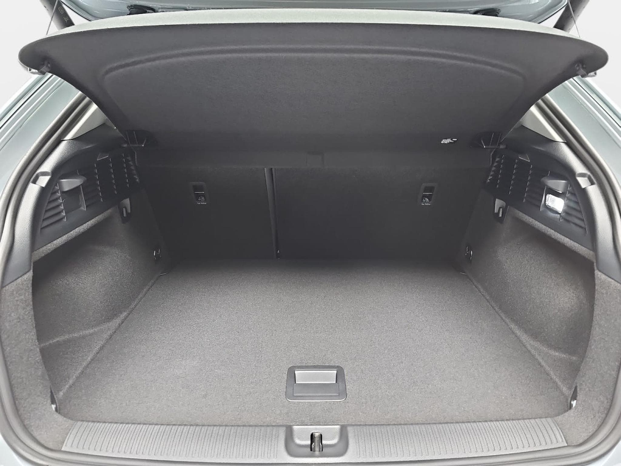 Audi Q2 35 TFSI S-Tronic 150  S-Line (2025) - Photo 13