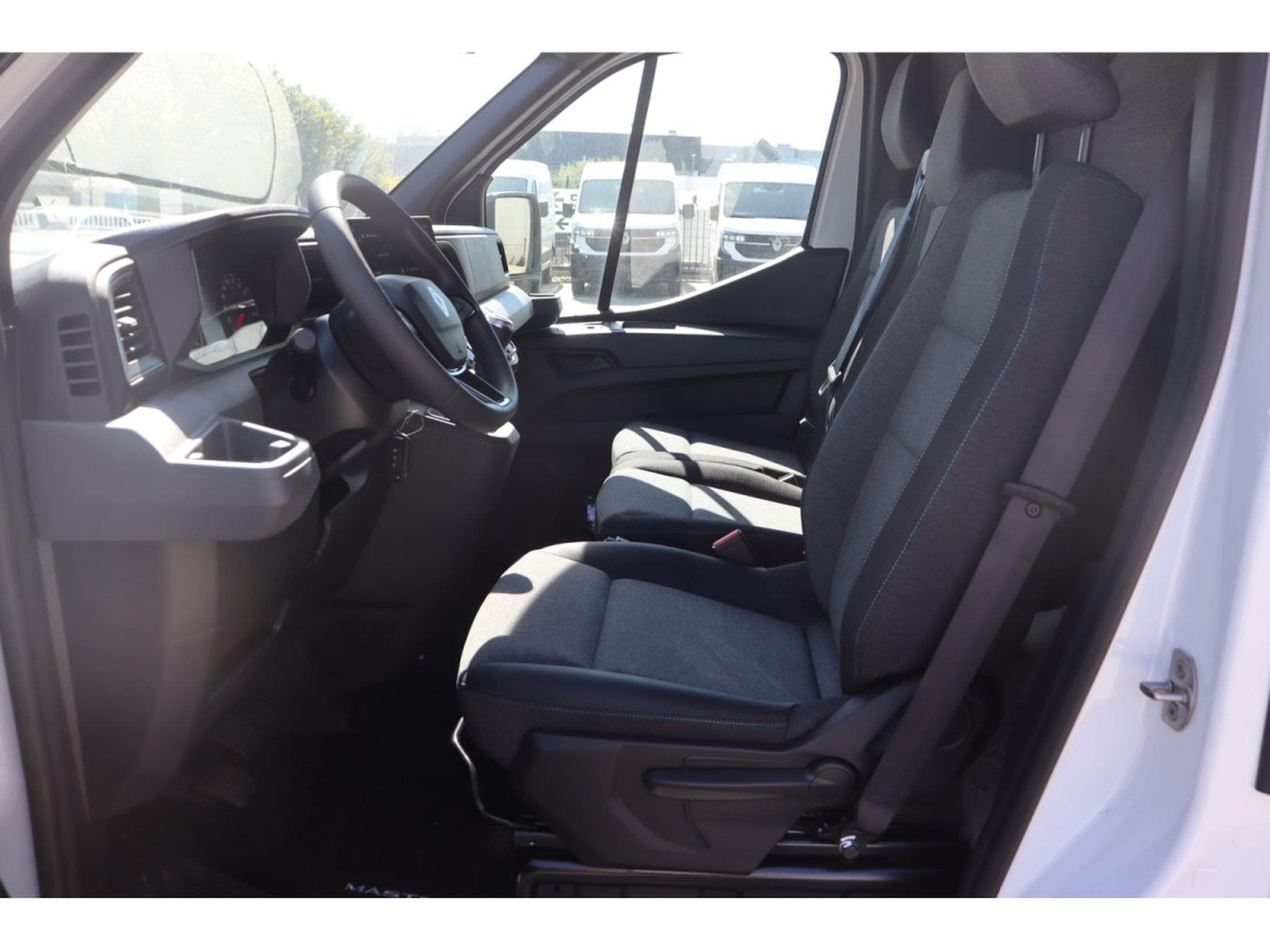Renault Master 2.0 Dci 130  L2H2 (2025) - Photo 13