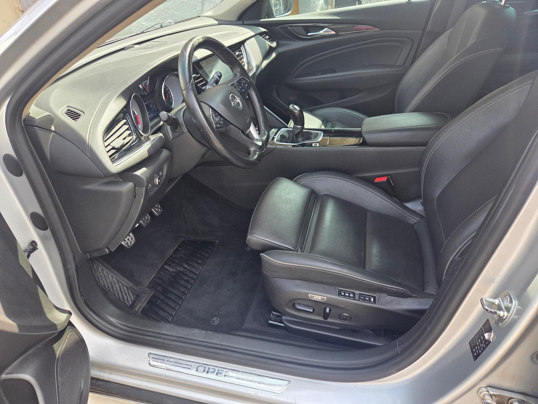 Opel Insignia 2.0 CDTI 170CV OPC LINE (2018) - Foto 10