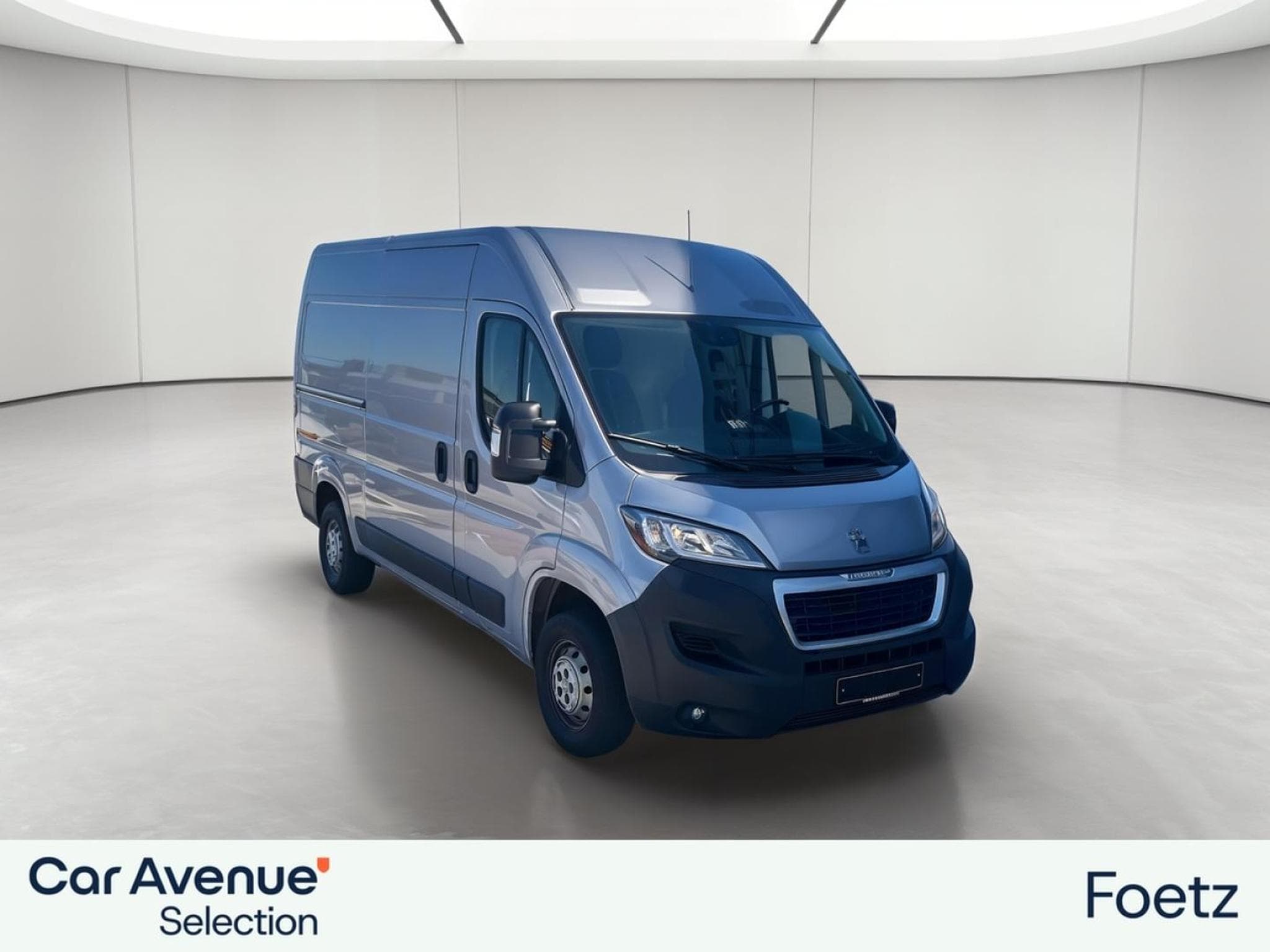 PEUGEOT Boxer 335 L2H2 2.2 BlueHDi S&S 165ch Asphalt (2021) - Photo 4