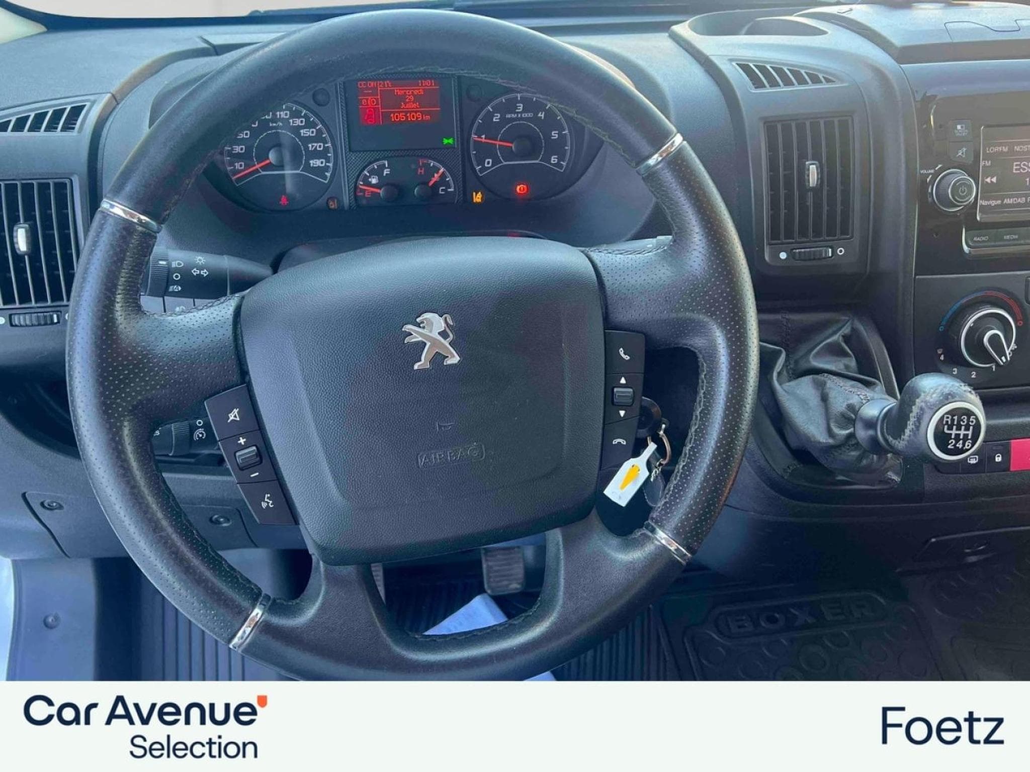 PEUGEOT Boxer 335 L2H2 2.2 BlueHDi S&S 165ch Asphalt (2021) - Photo 6