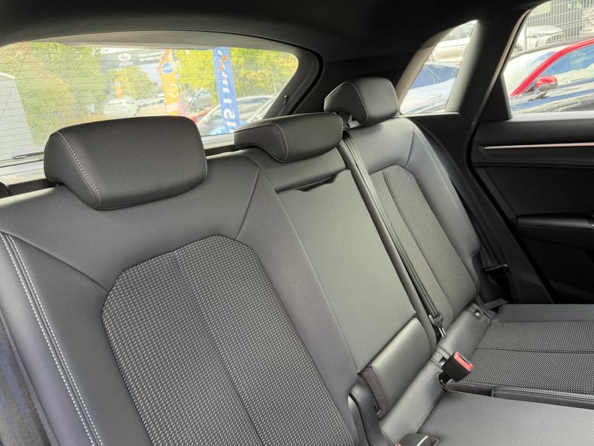 Audi Q3 45 TFSI E 245 S LINE S TRONIC 6 (2022) - Foto 17