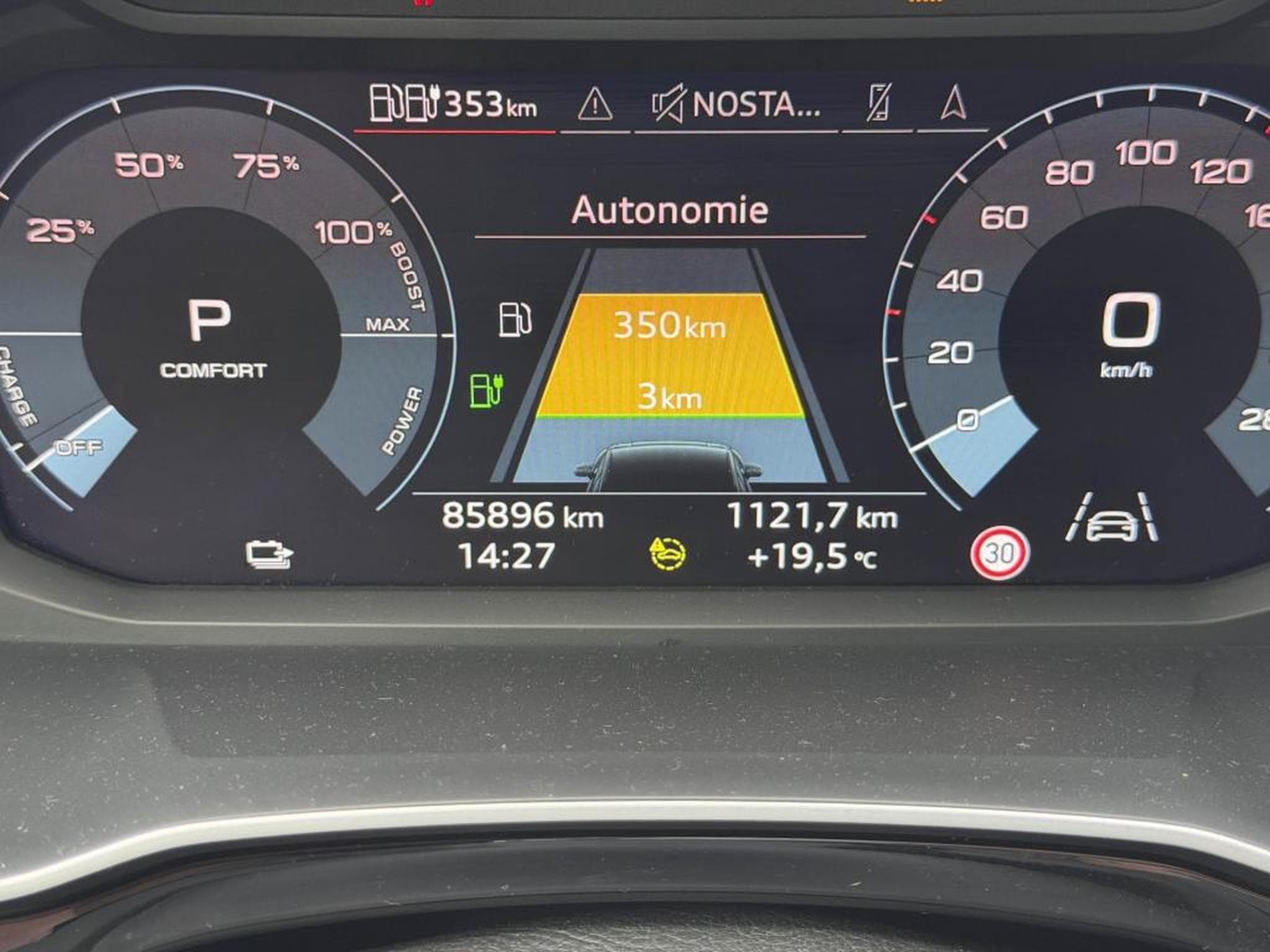 Audi Q3 45 TFSI E 245 S LINE S TRONIC 6 (2022) - Foto 19