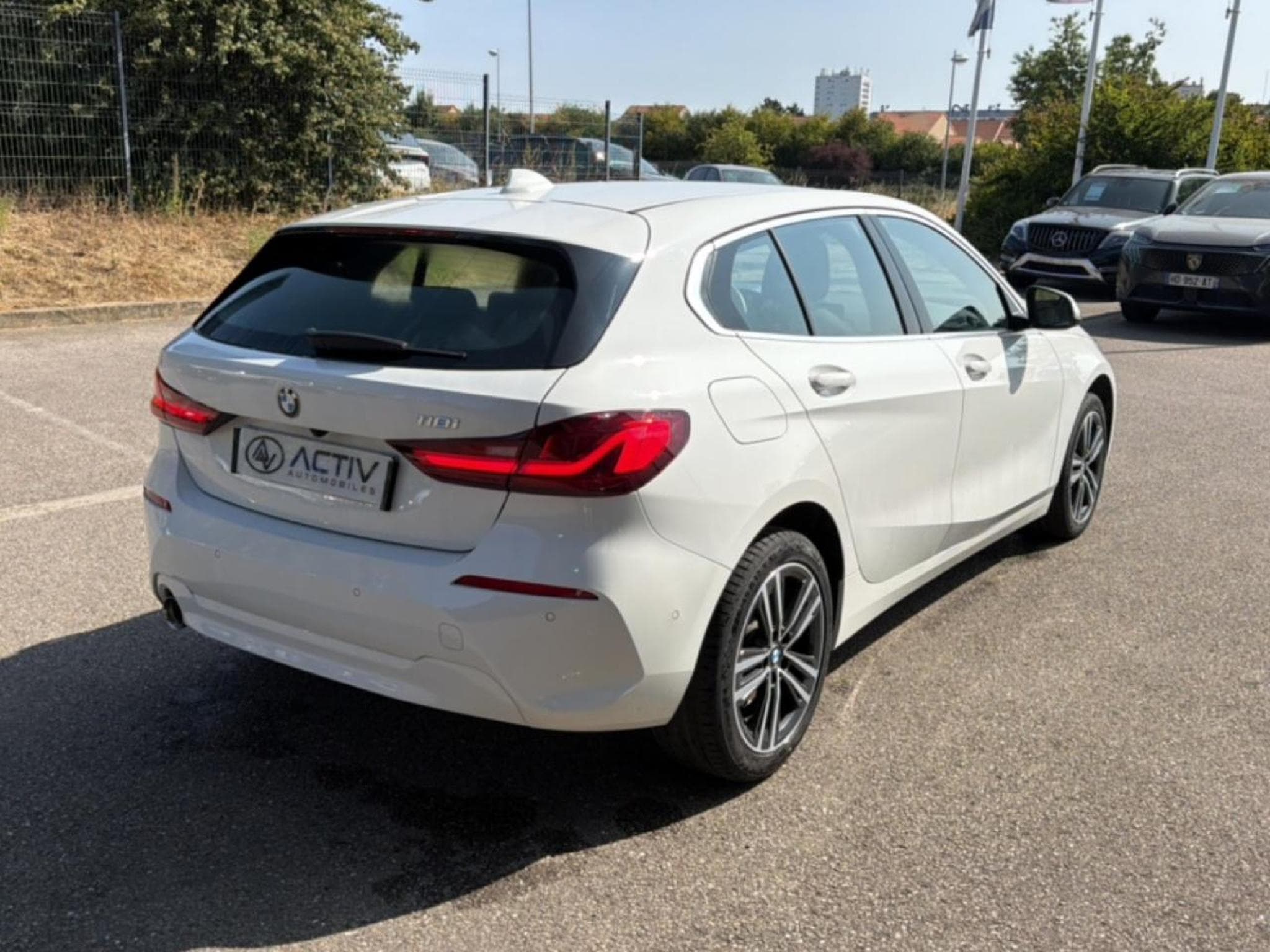 Bmw SERIE 1 (F40) 118IA 136 BUSINESS DESIGN DKG7 (2023) - Photo 5