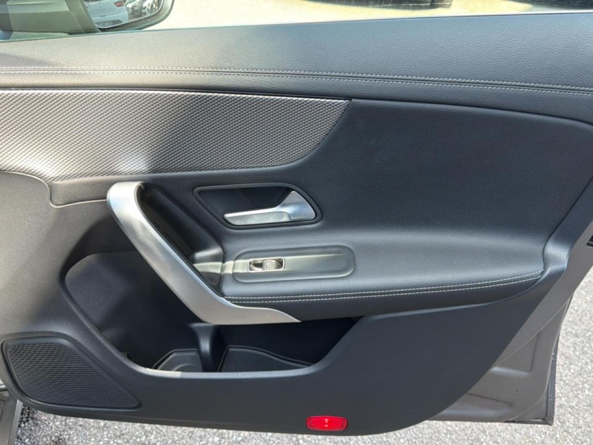 Mercedes CLA 180 180 136 BUSINESS LINE 7G-DCT (2023) - Photo 19