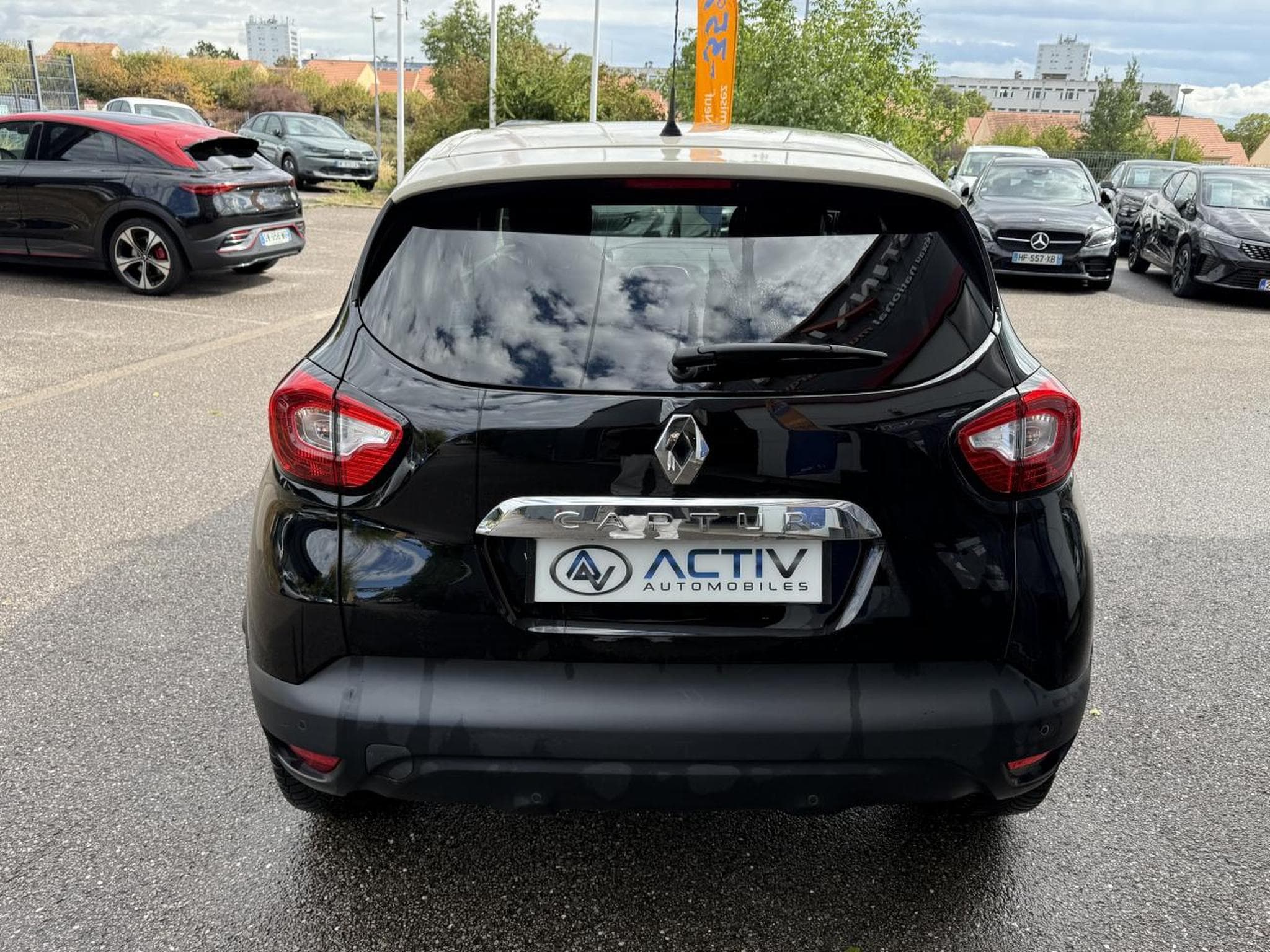 Renault CAPTUR 0.9 TCE 90 ENERGY INTENS 2016 (2016) - Foto 7